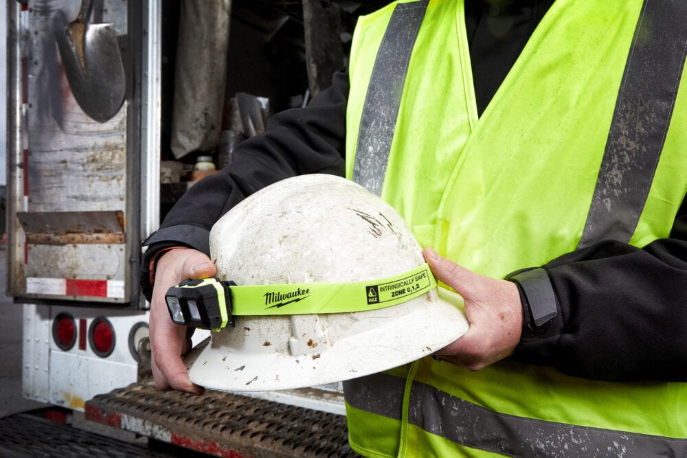 MILWAUKEE รุ่น ISHL-LED ไฟฉายคาดหมวก แอลอีดี แบบปลอดภัยจากการจุดระเบิด