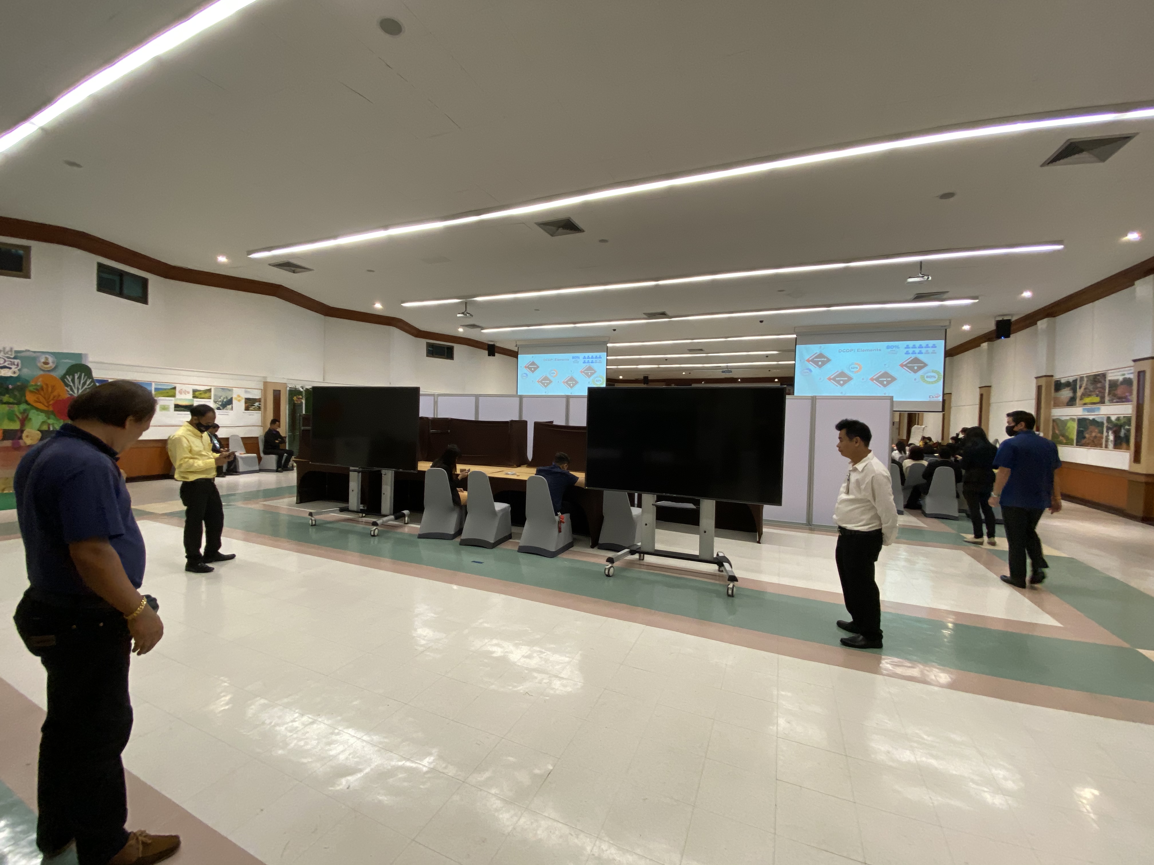 JMTVSTAND MT-F8200 ขาตั้งพื้นทีวีมีล้อเลื่อน(TV Stand) วัสดุ Aluminium อลูมิเนียม แบบล้อเลื่อนปรับสูง/ต่ำได้ 55"-98" นิ้ว{รับประกันสินค้า 3 ปี}0964746498