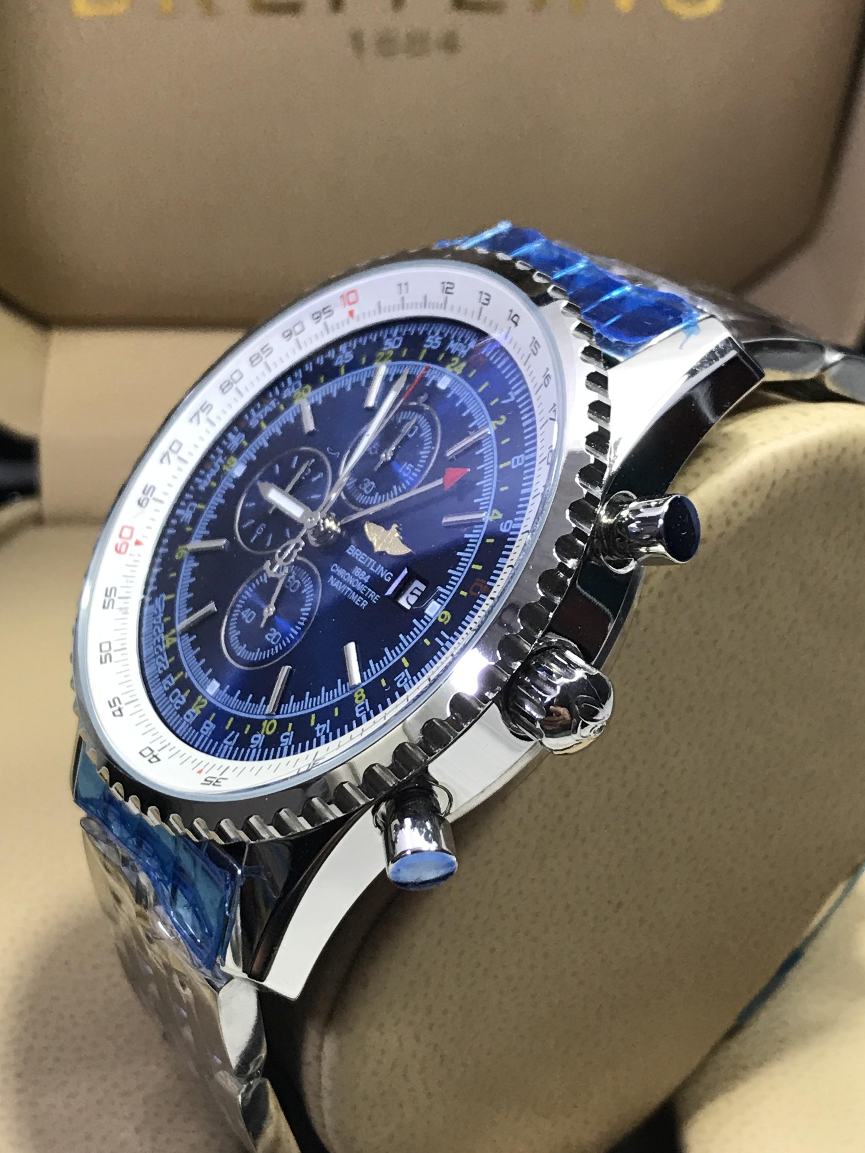 Breitling Navitimer