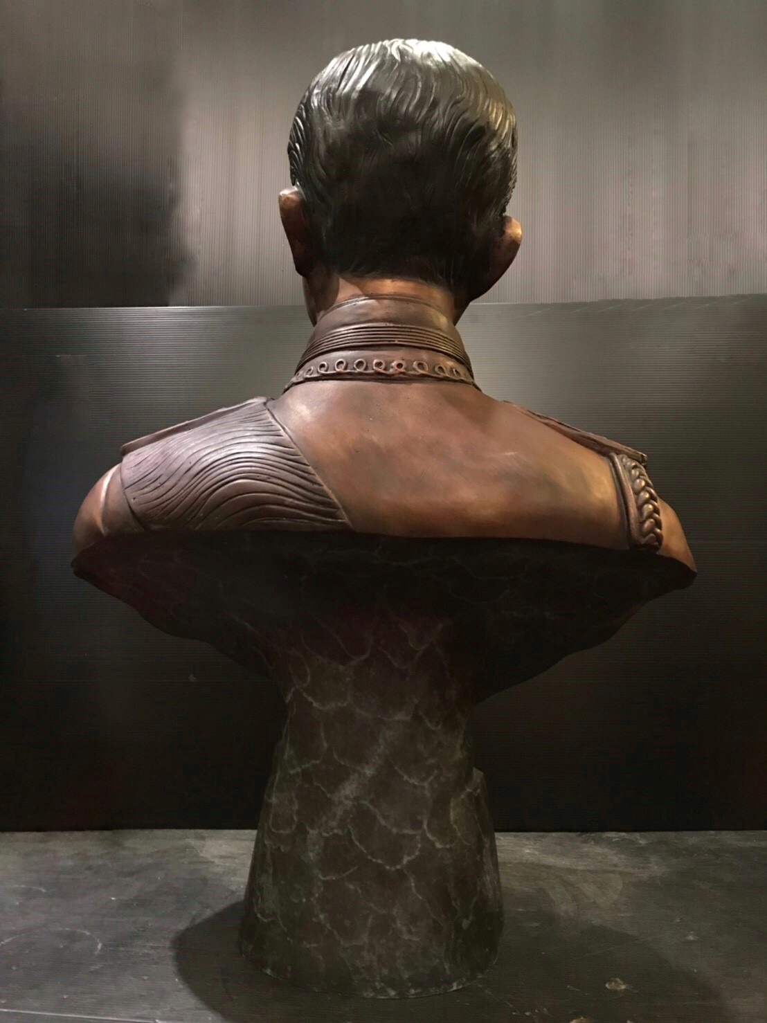 รัชกาลที่ 5 ครึ่งพระองค์ (ขนาดเท่าจริง)