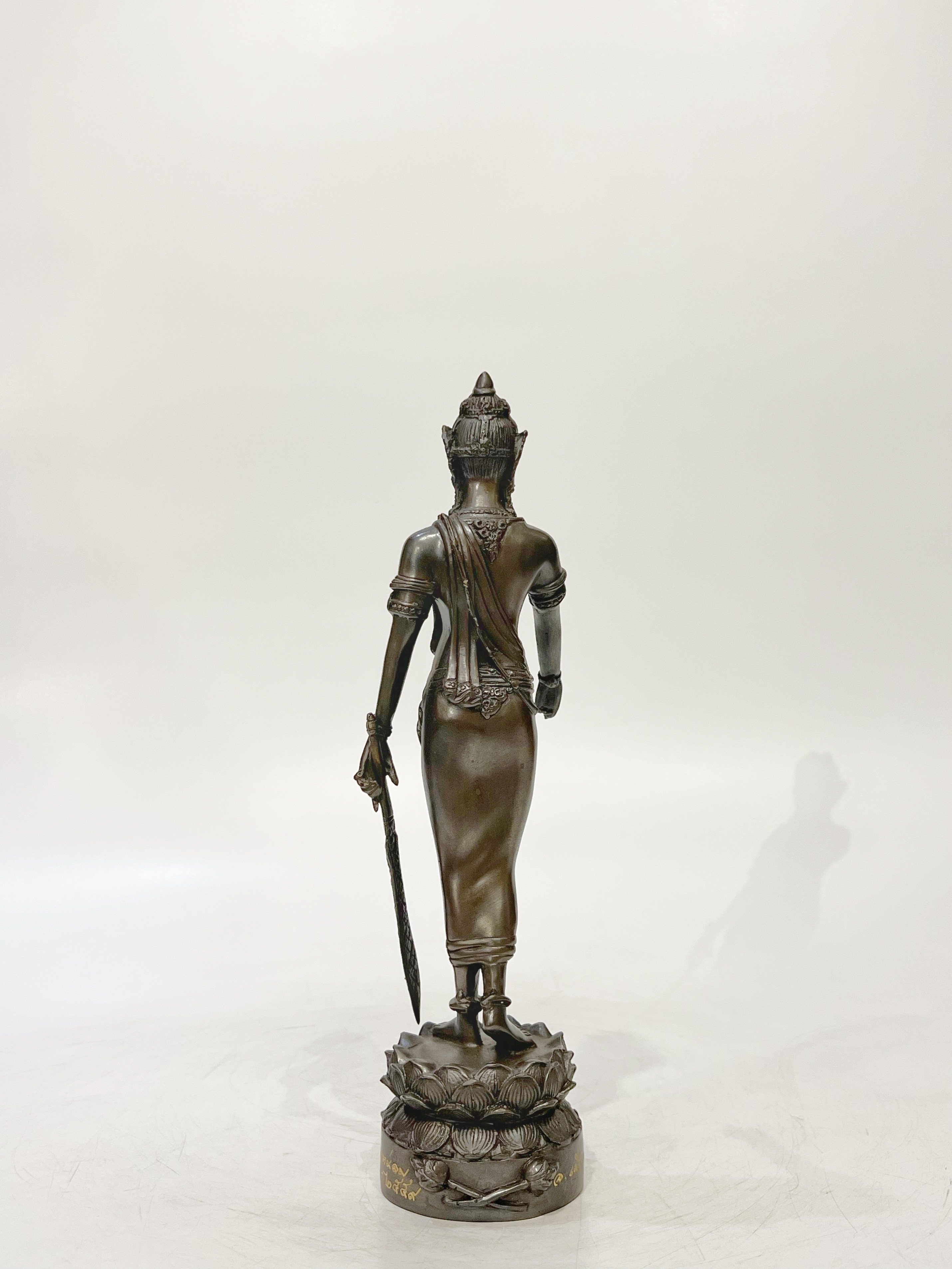 พระนางจามเทวี สูง 11 นิ้ว