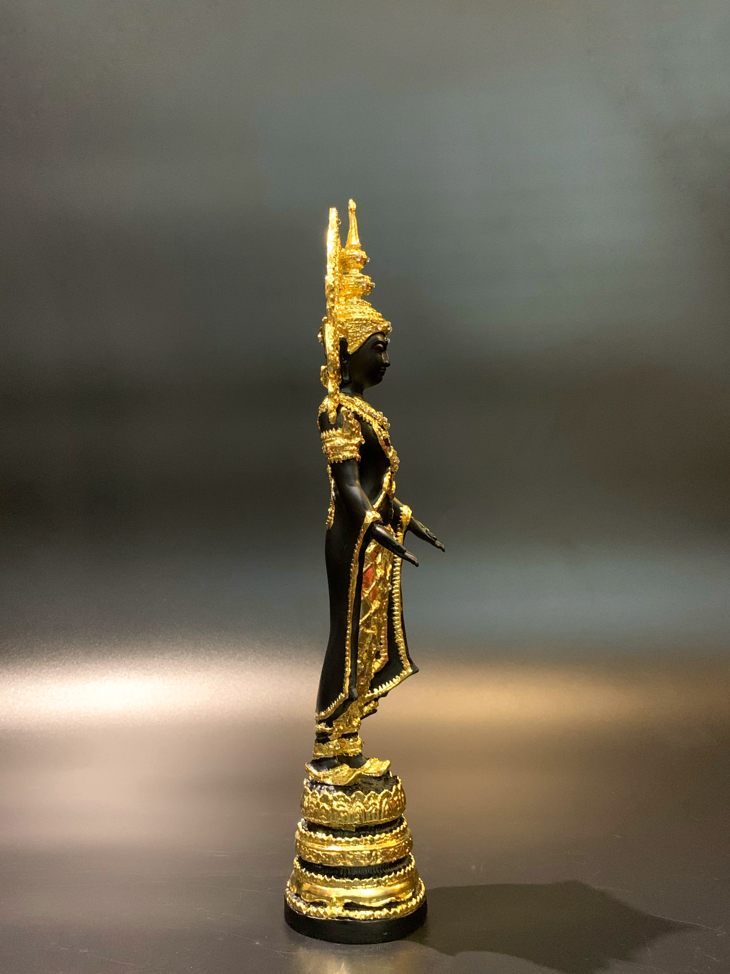 พระพุทธมหาจักรพรรดิ ปางเปิดโลก หน้าตัก 5 นิ้ว