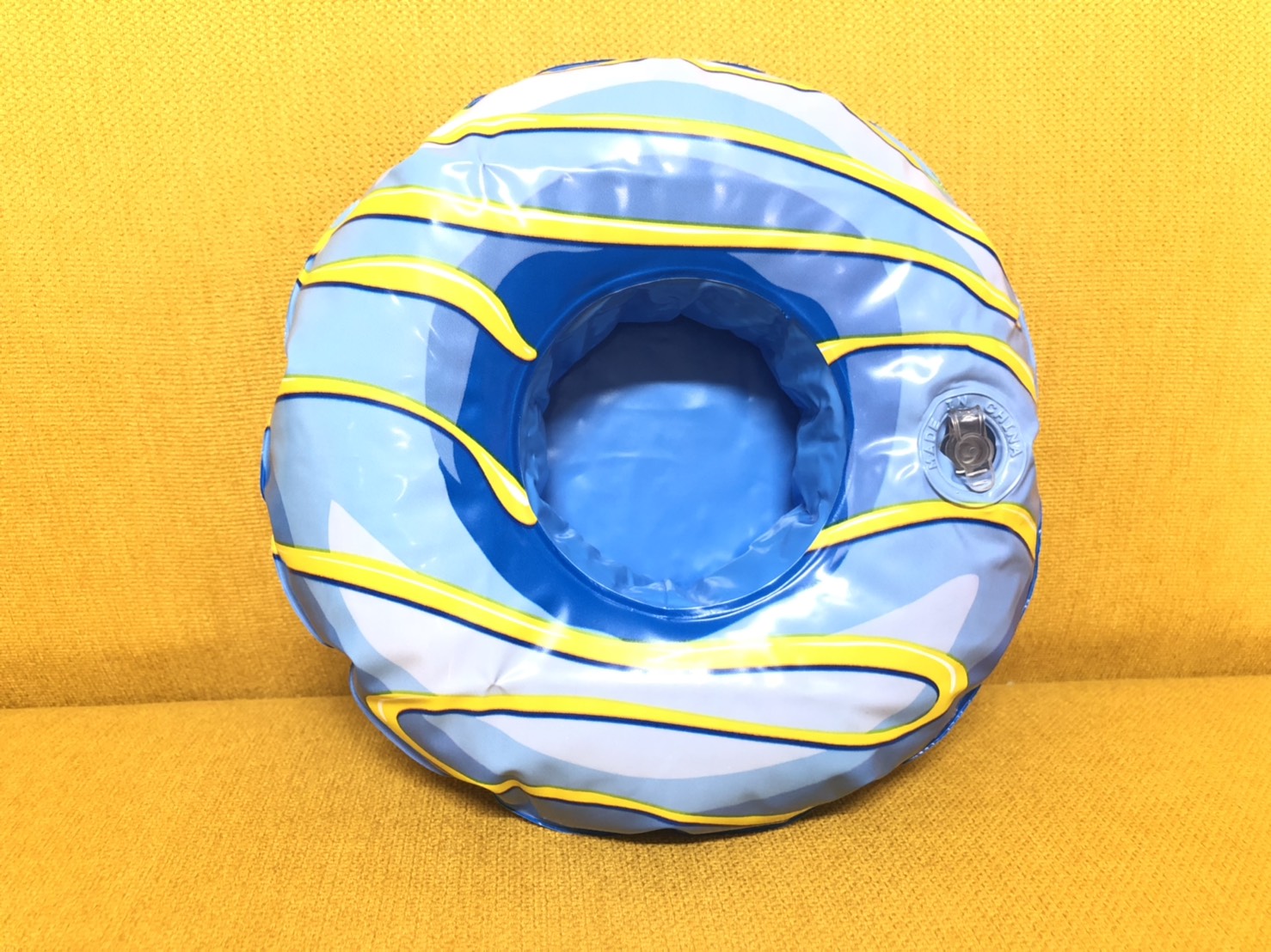 ที่วางแก้วเป่าลม โดนัท สีฟ้า Inflatable Donut Blue Cup Holder