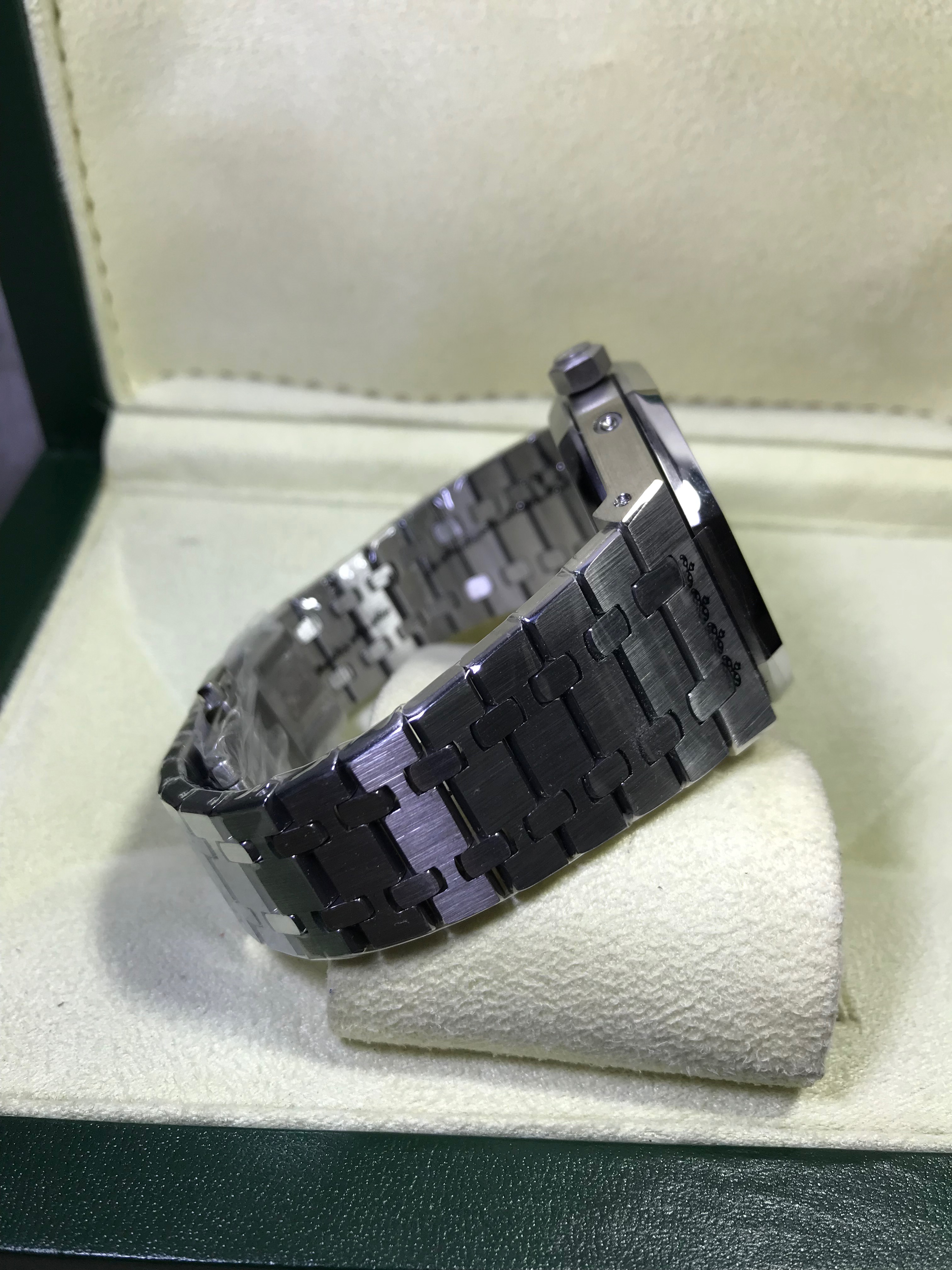 Audemars Piguet (AP)