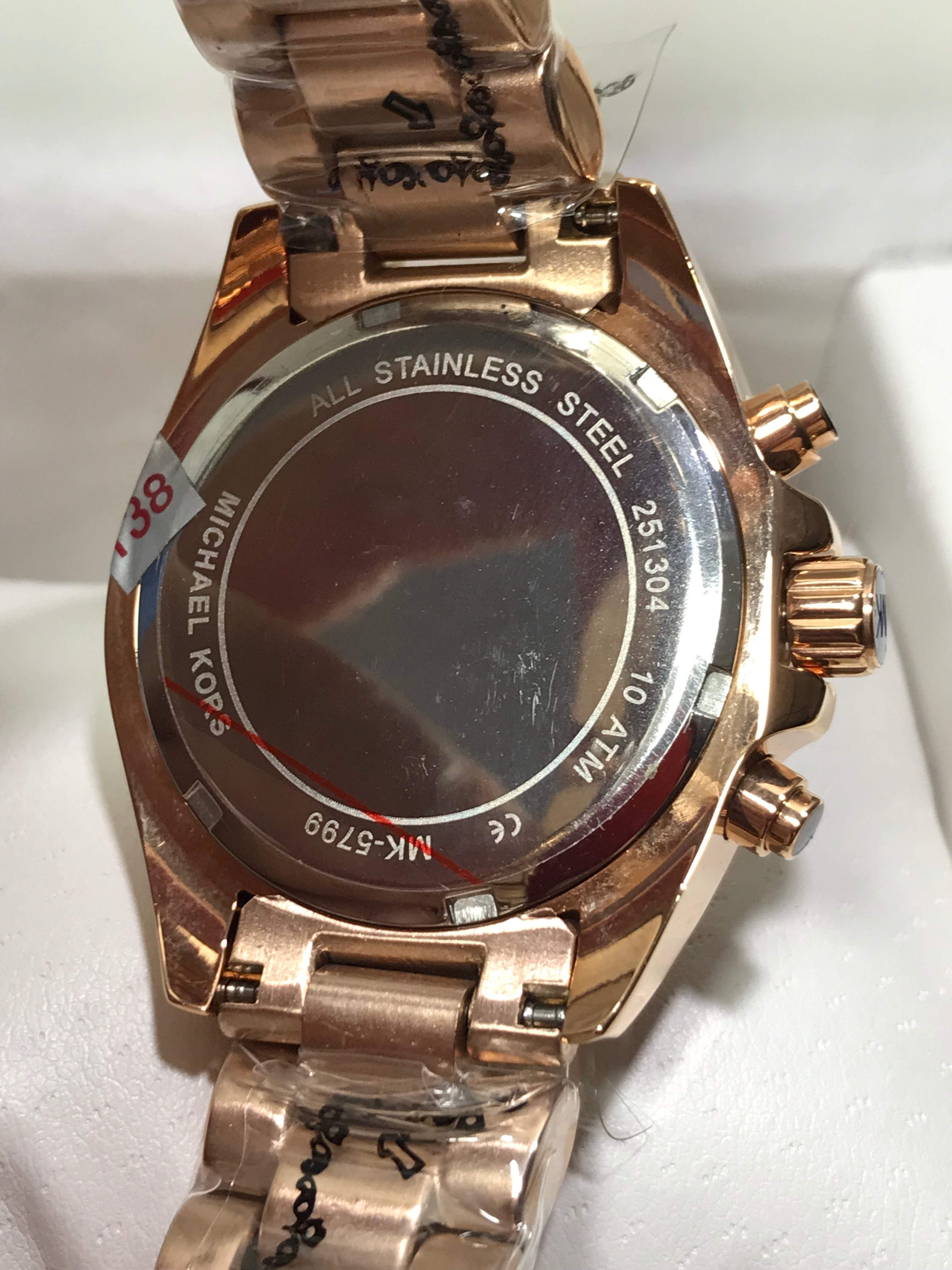 Michael Kors (MK)