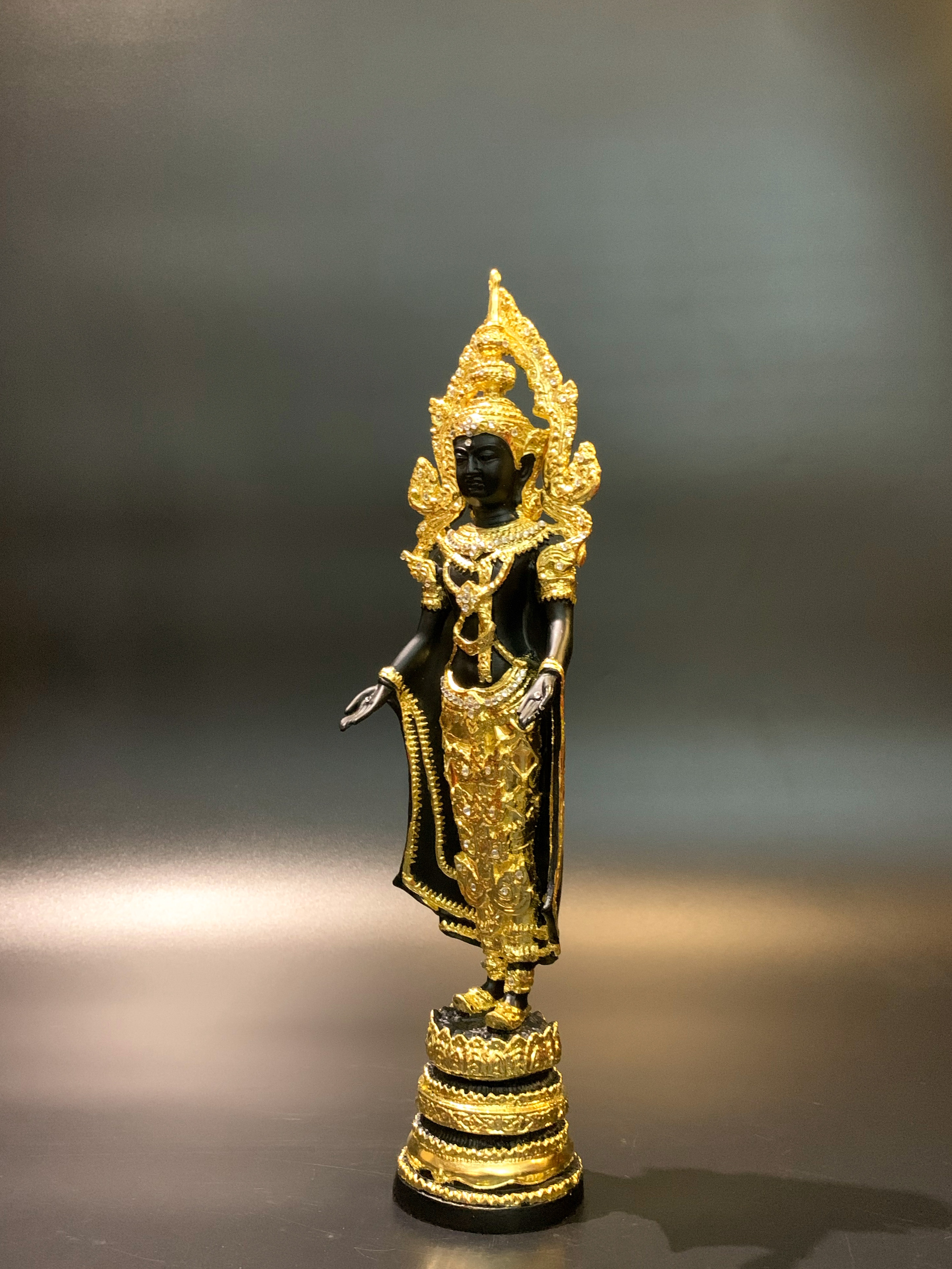 พระพุทธมหาจักรพรรดิ ปางเปิดโลก หน้าตัก 5 นิ้ว