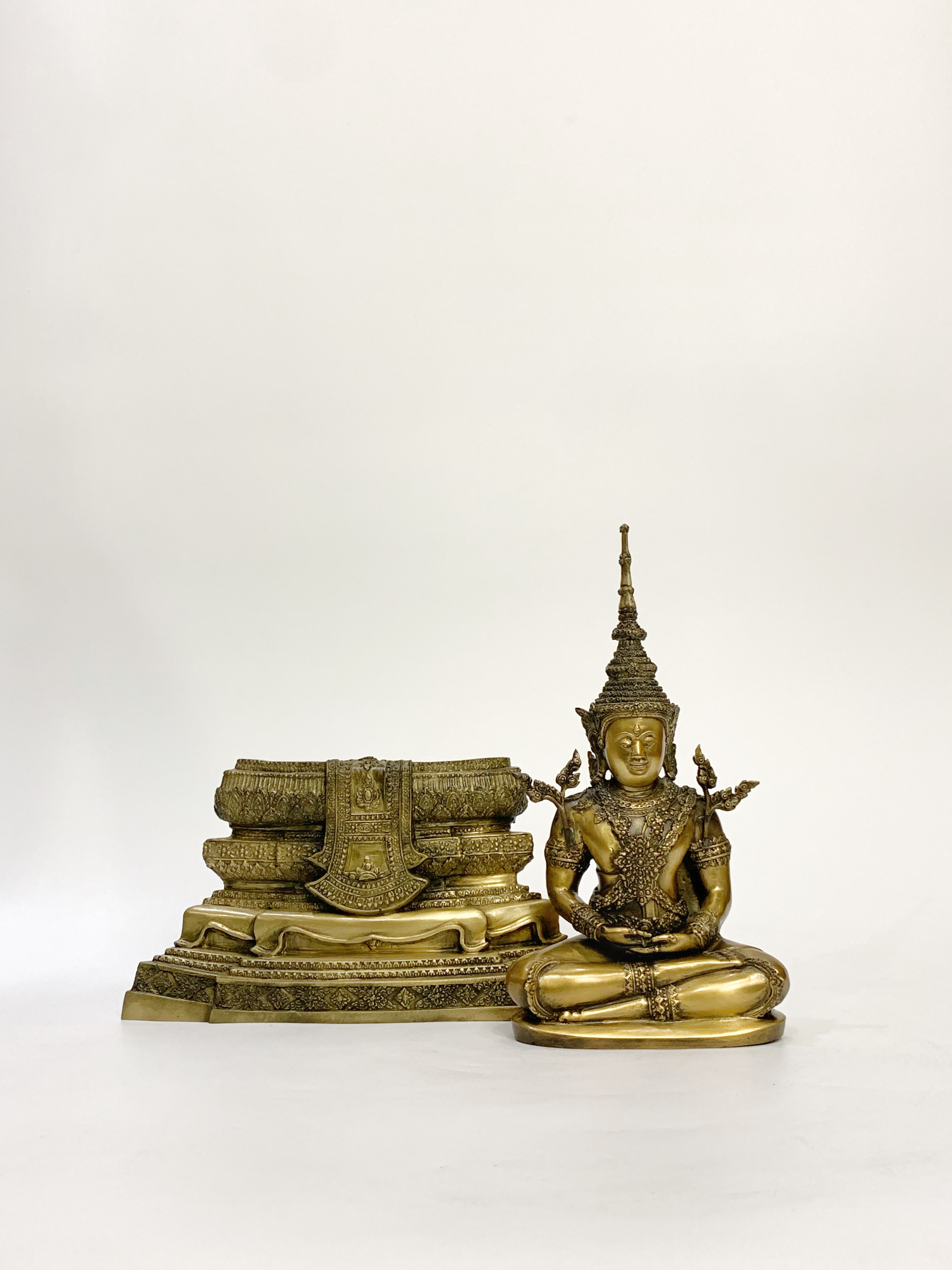 พระแก้วมรกต ทรงเครื่องฤดูร้อน หน้าตัก 5 นิ้ว