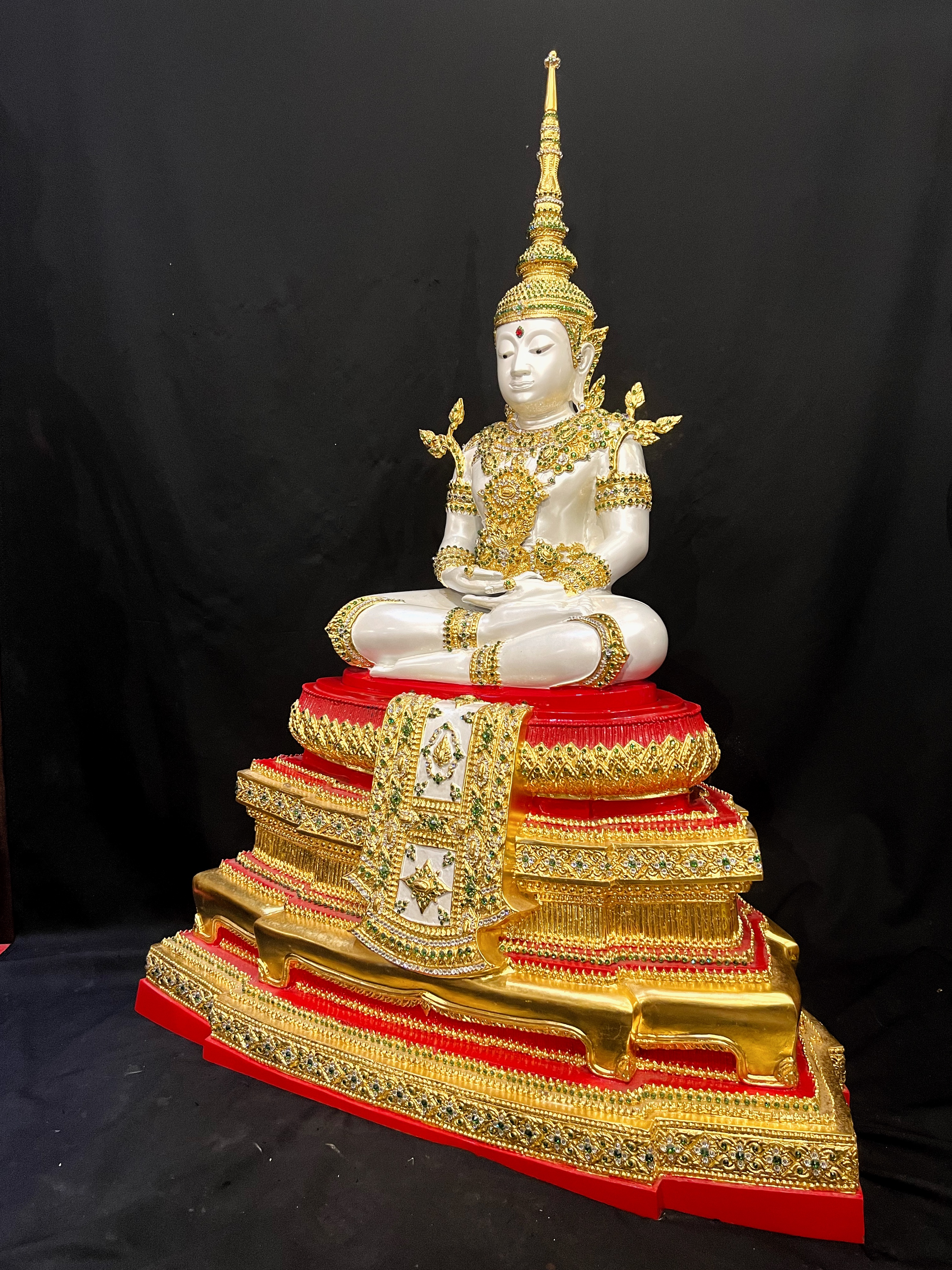 พระแก้วมรกต ทรงเครื่องฤดูร้อน หน้าตัก 16 นิ้ว