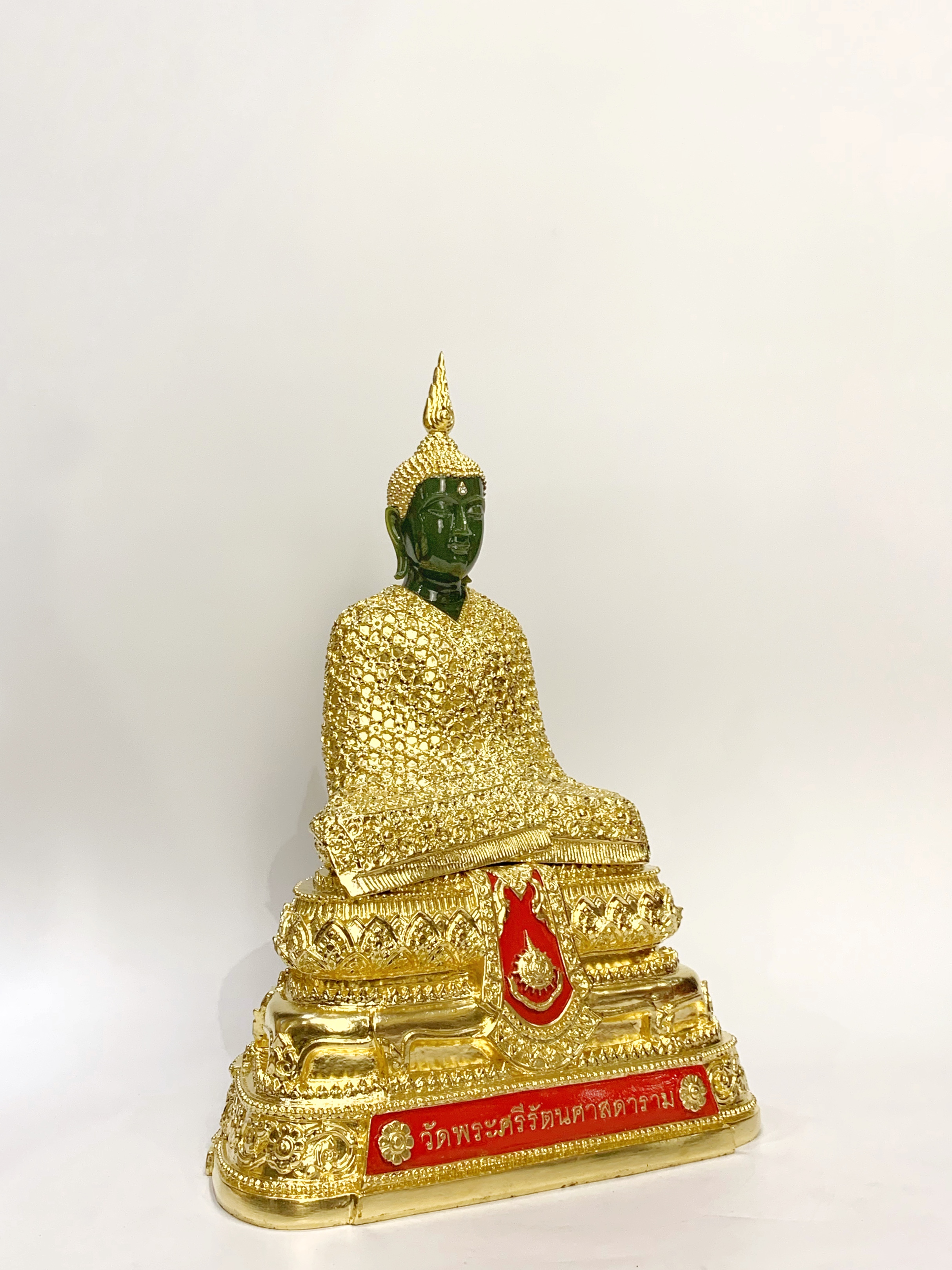 พระแก้วมรกต 3 ฤดู หน้าตัก 9 นิ้ว