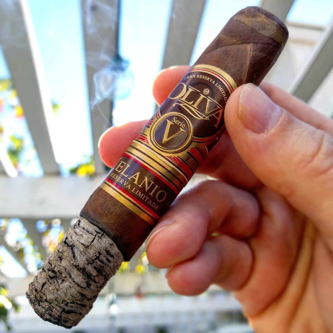 Oliva Serie V Melanio "5x52"