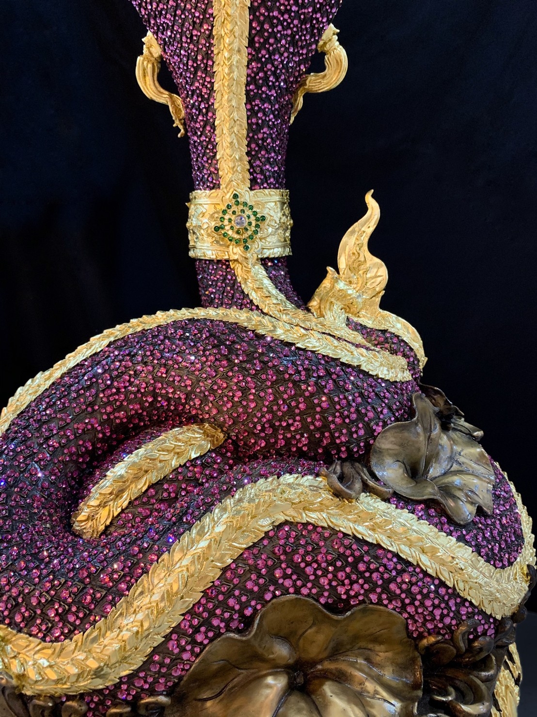 พญานาค สูง 149 cm.