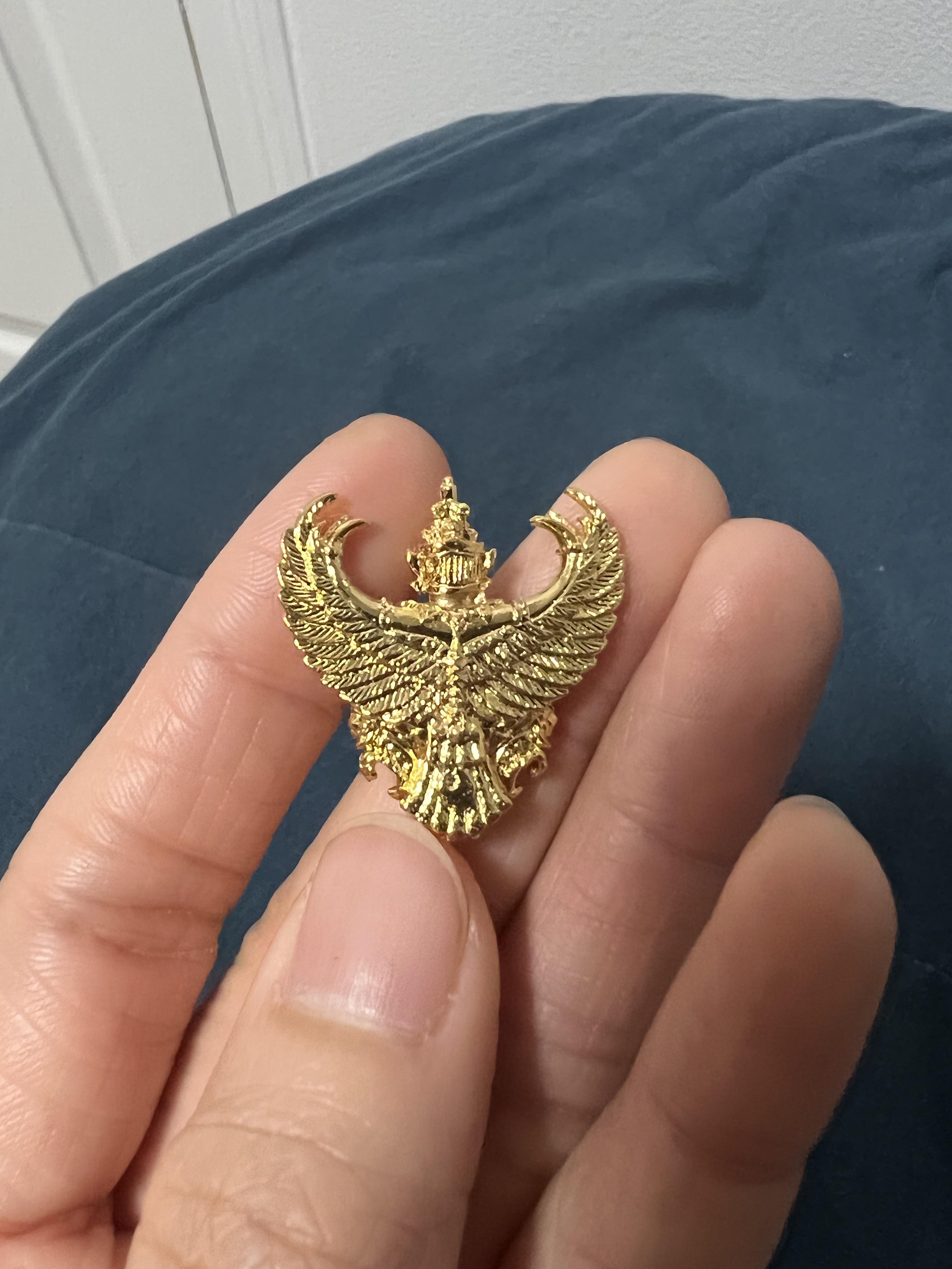 พญาครุฑ รุ่น 9หน้ามหาเศรษฐี (พิมพ์ใหญ่)