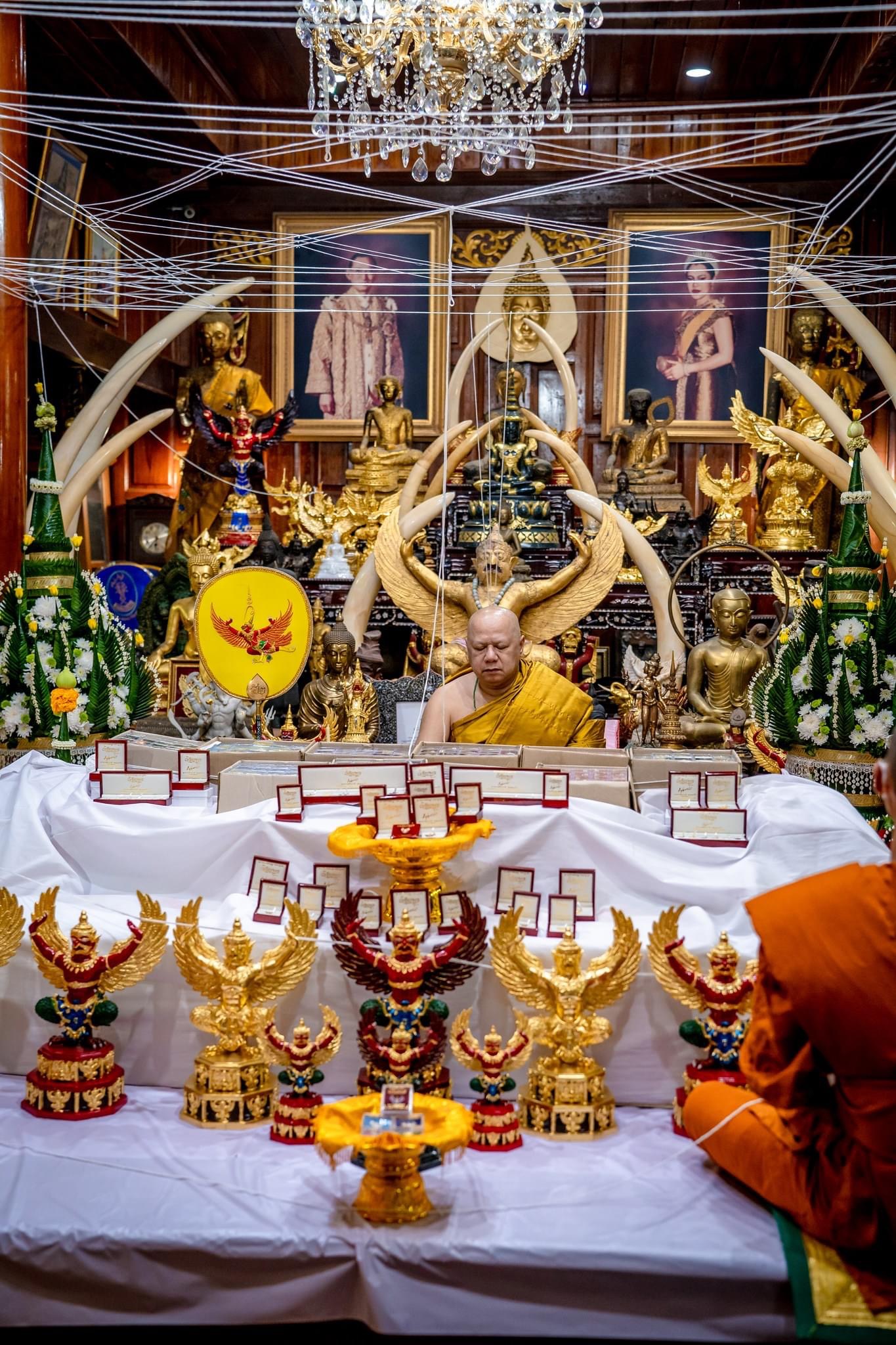 พญาครุฑ รุ่น เจริญพร (องค์บูชาพิมพ์ใหญ่)