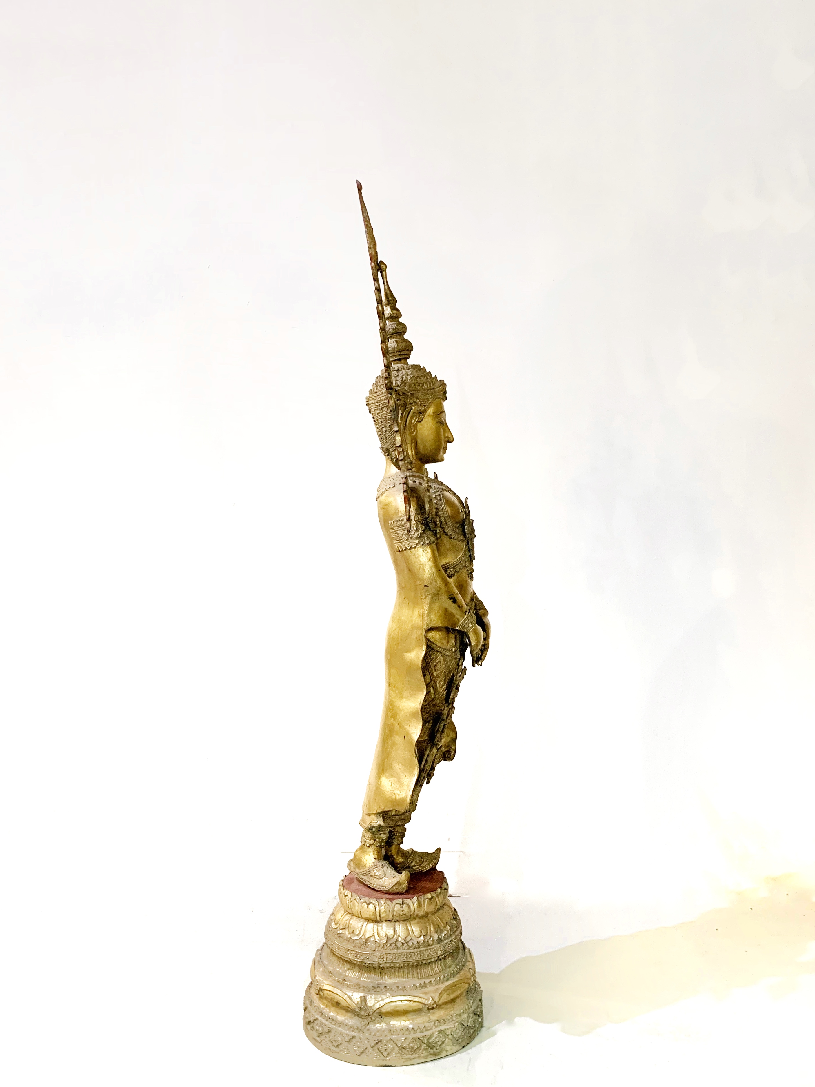 พระพุทธมหาจักรพรรดิ ปางถวายเนตร สูง 52 นิ้ว