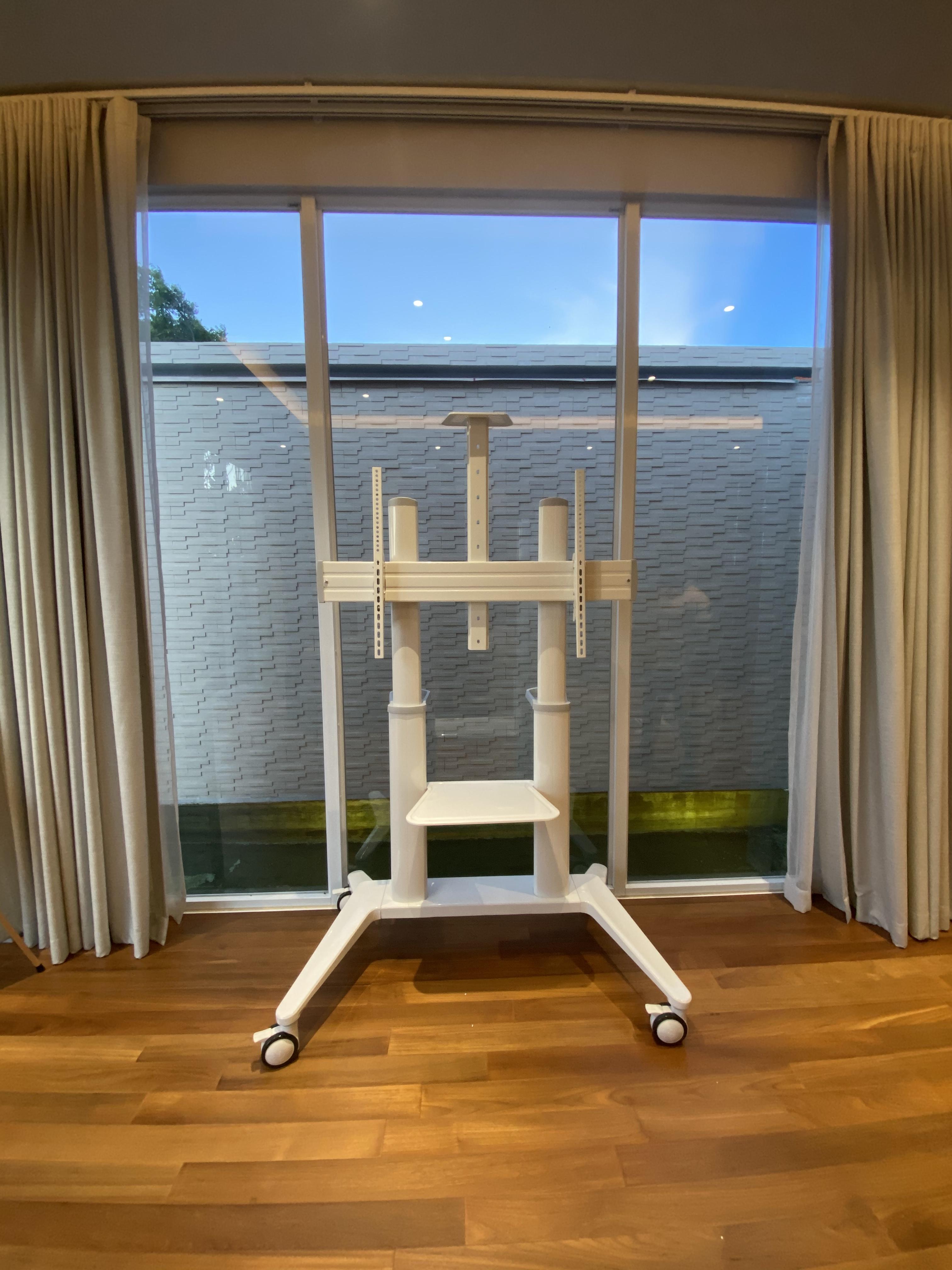 JMTVSTAND MT-F9400 ขาตั้งพื้นทีวีมีล้อเลื่อนTV Stand วัสดุ Aluminium อลูมิเนียม{สีขาว} แข็งแรง สวยหรู ทรงทันสมัย รองรับทีวี 70"-120"นิ้ว{รับประกัน 3 ปี}0964746498