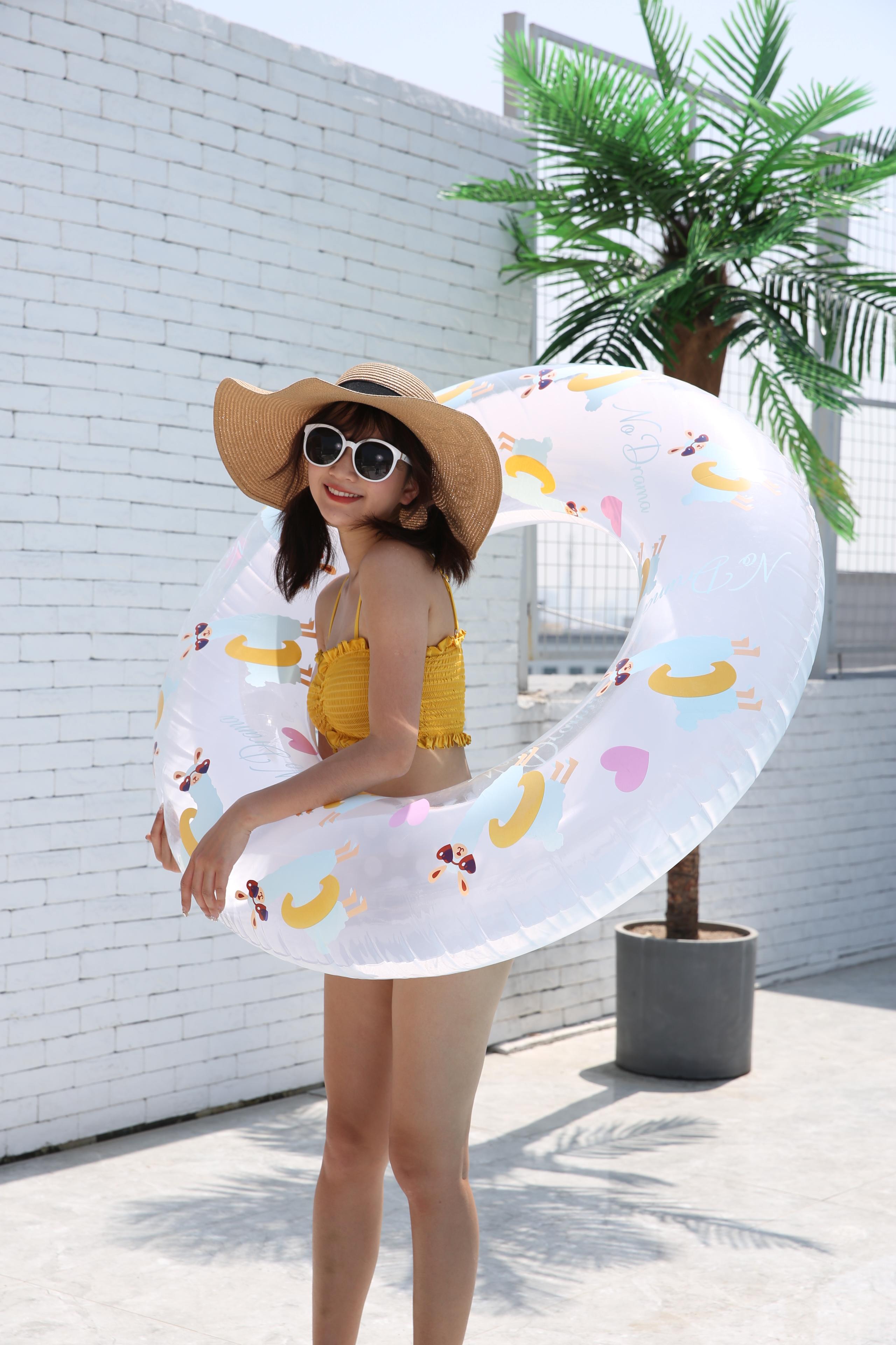 ห่วงยางใส ลายอัลปาก้า Inflatable Alpaca Translucent Pool Float