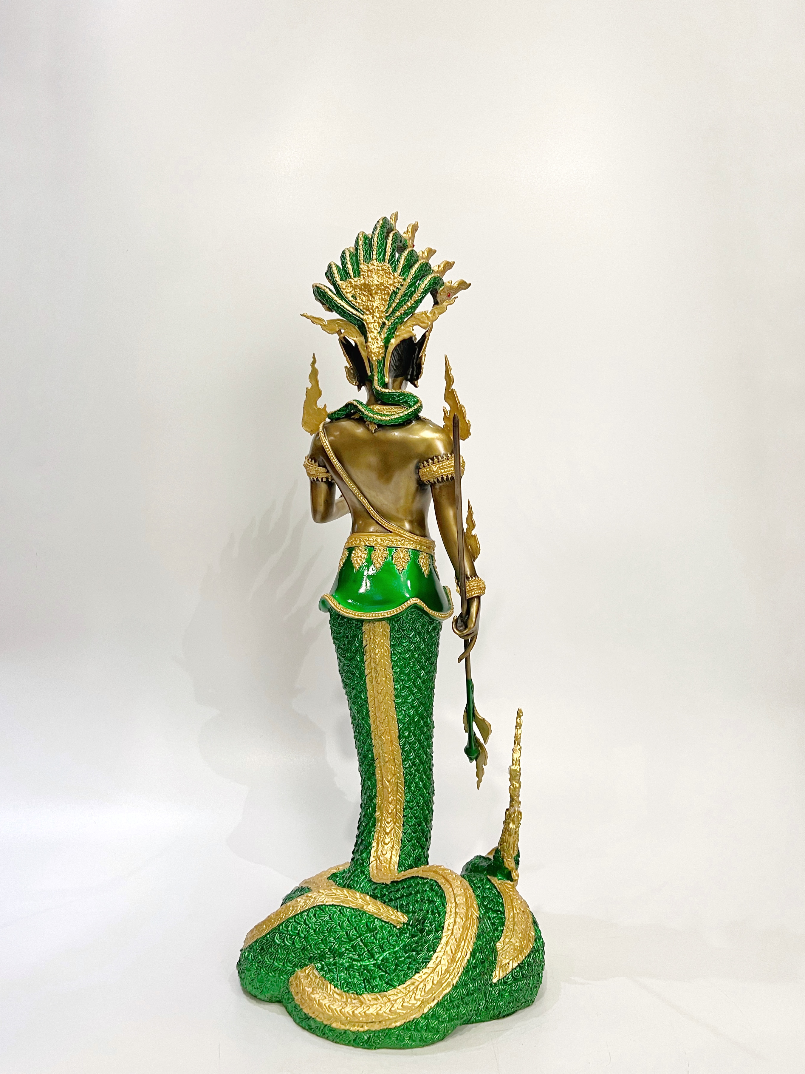 ปู่ ย่า นาคราช หน้าตัก 12 นิ้ว