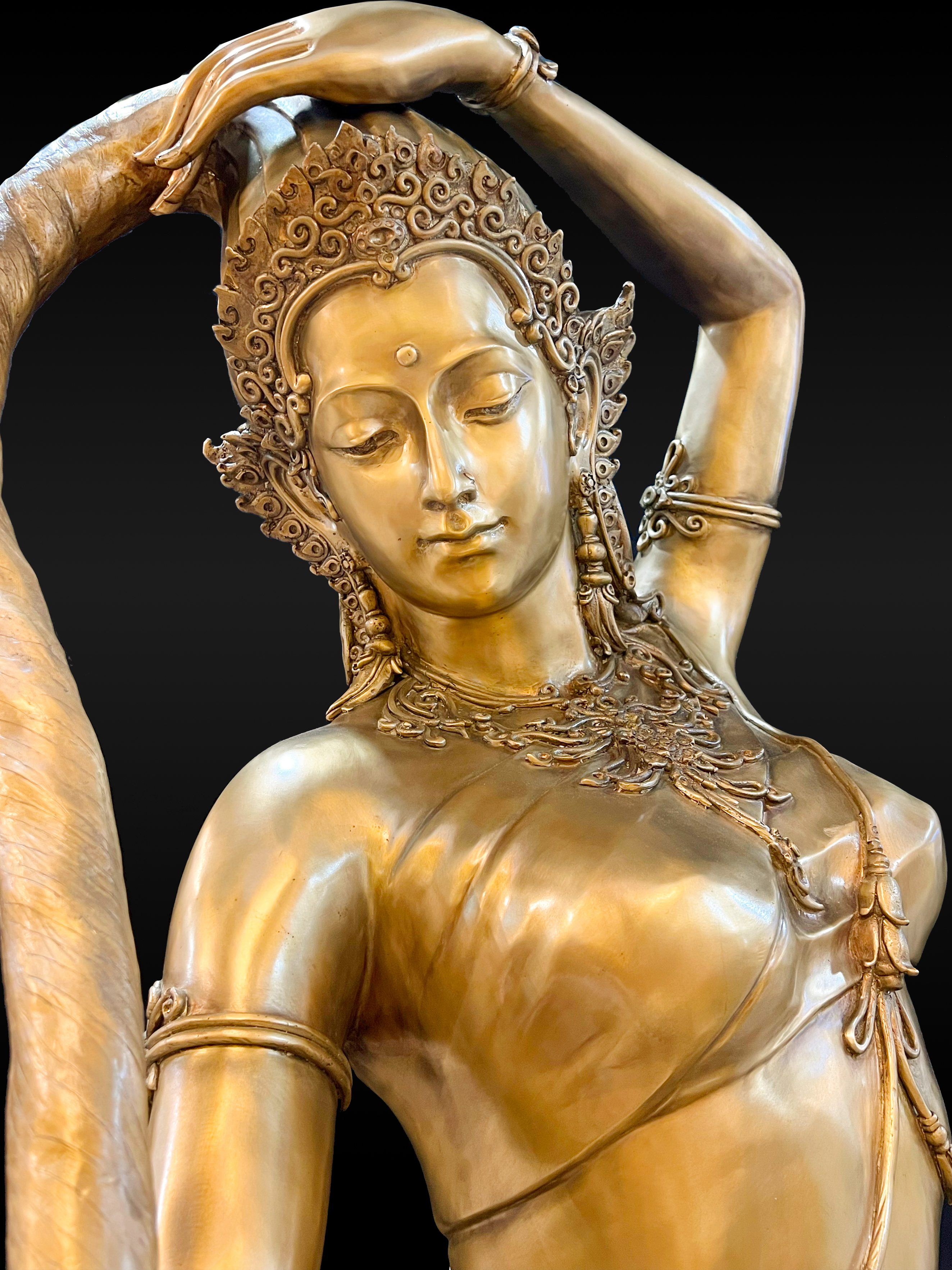 พระแม่ธรณีบีบมวยผม หน้าตัก 30 นิ้ว