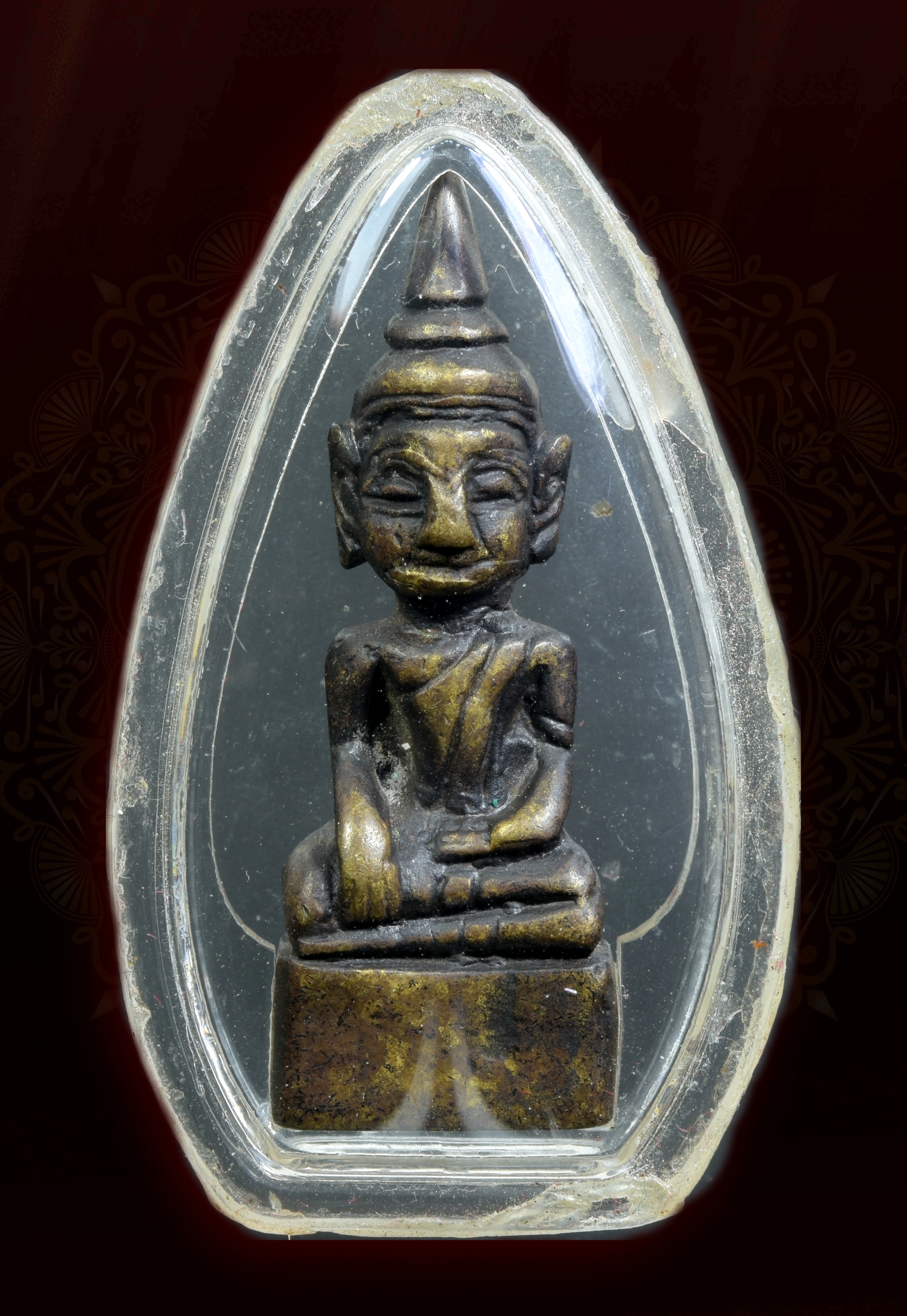 พระเชียงรุ้ง เนื้อทองเหลือง พร้อมเลี่ยมกันน้ำ