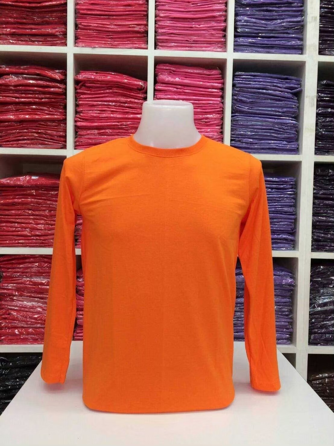 เสื้อยืดคอกลมแขนยาว