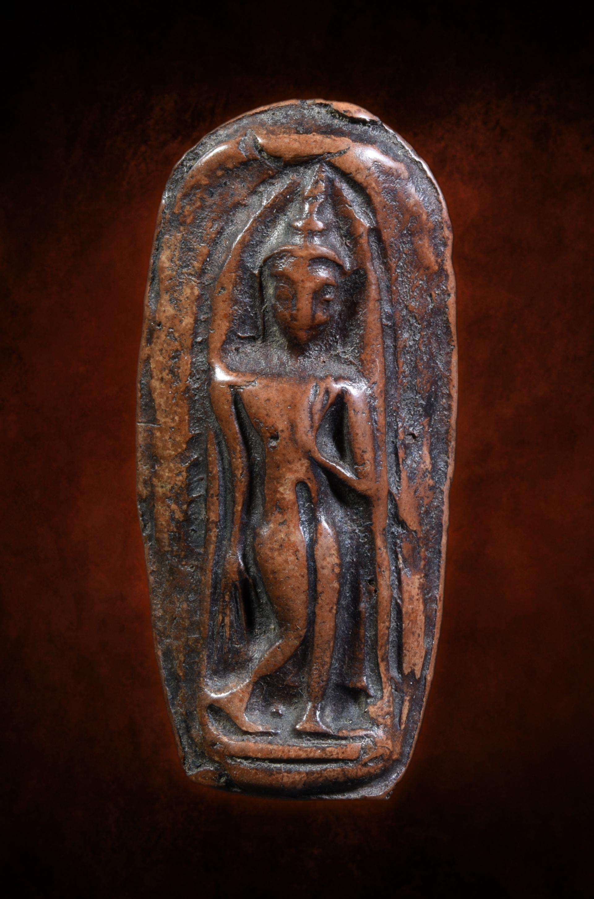 พระลีลาเม็ดขนุน