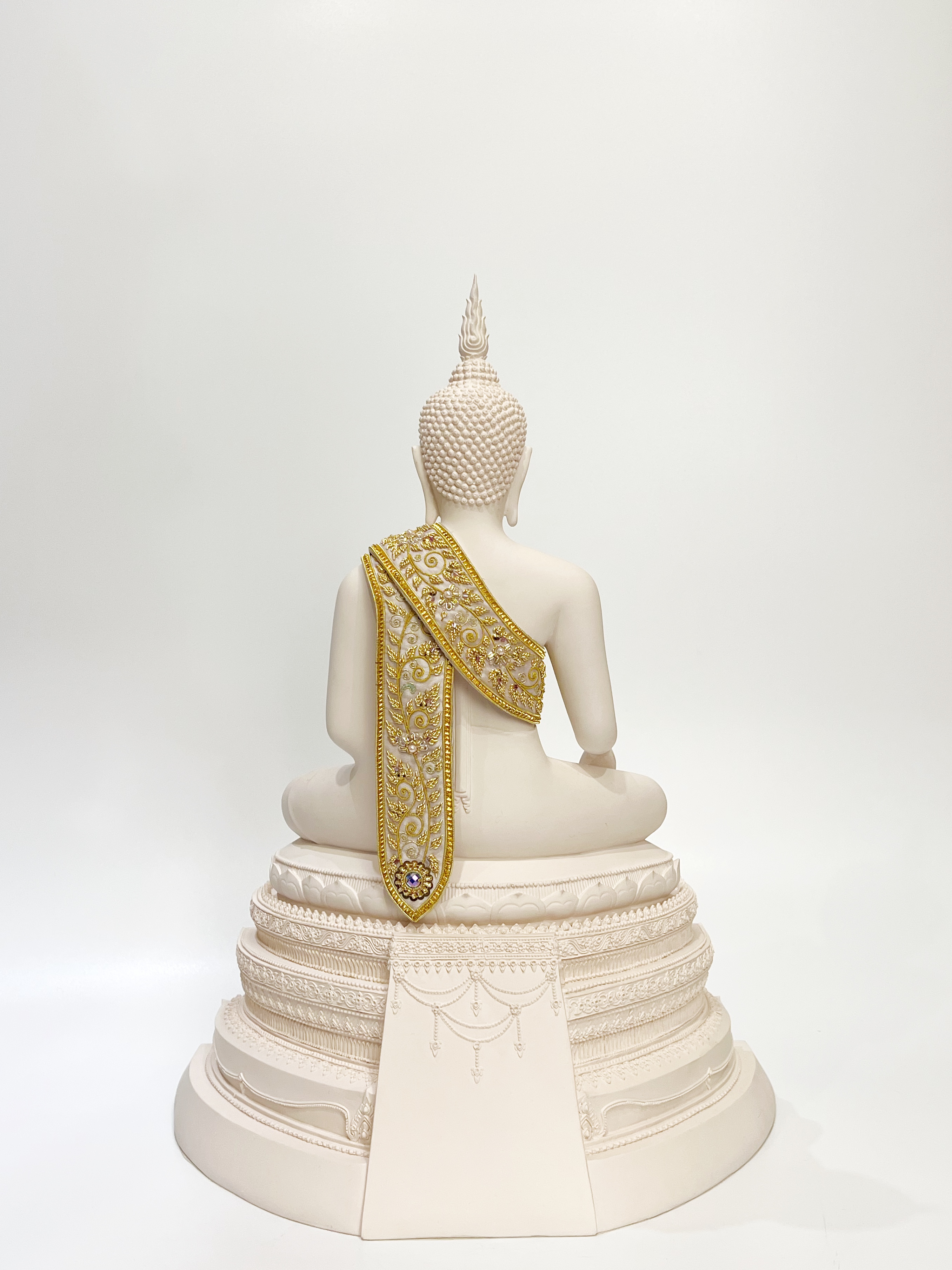 สังฆาฏิปักดิ้นทอง สำหรับพระพุทธรูปขนาดหน้าตัก 9 นิ้ว