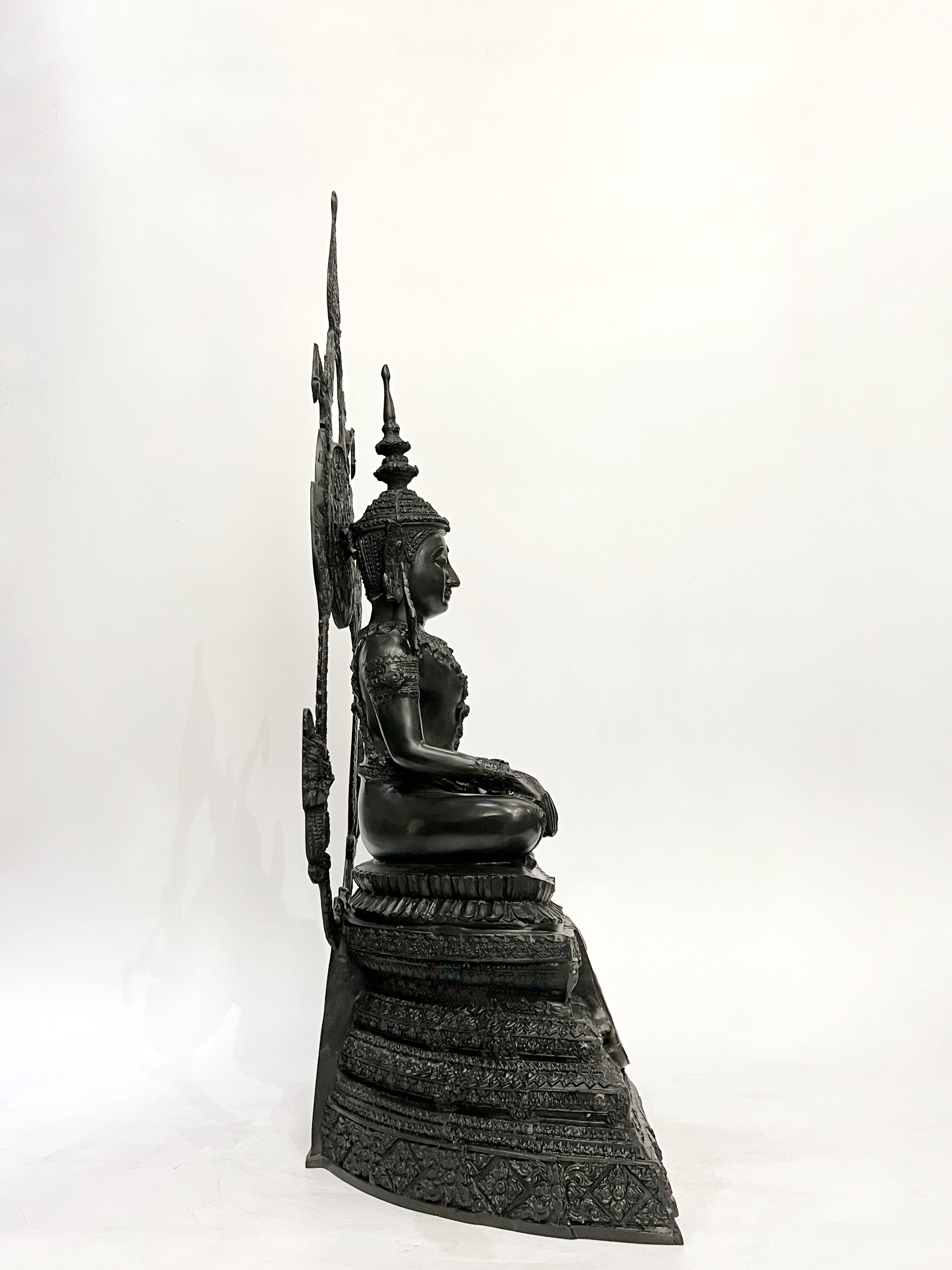 สมเด็จองค์ปฐม หน้าตัก 9 นิ้ว