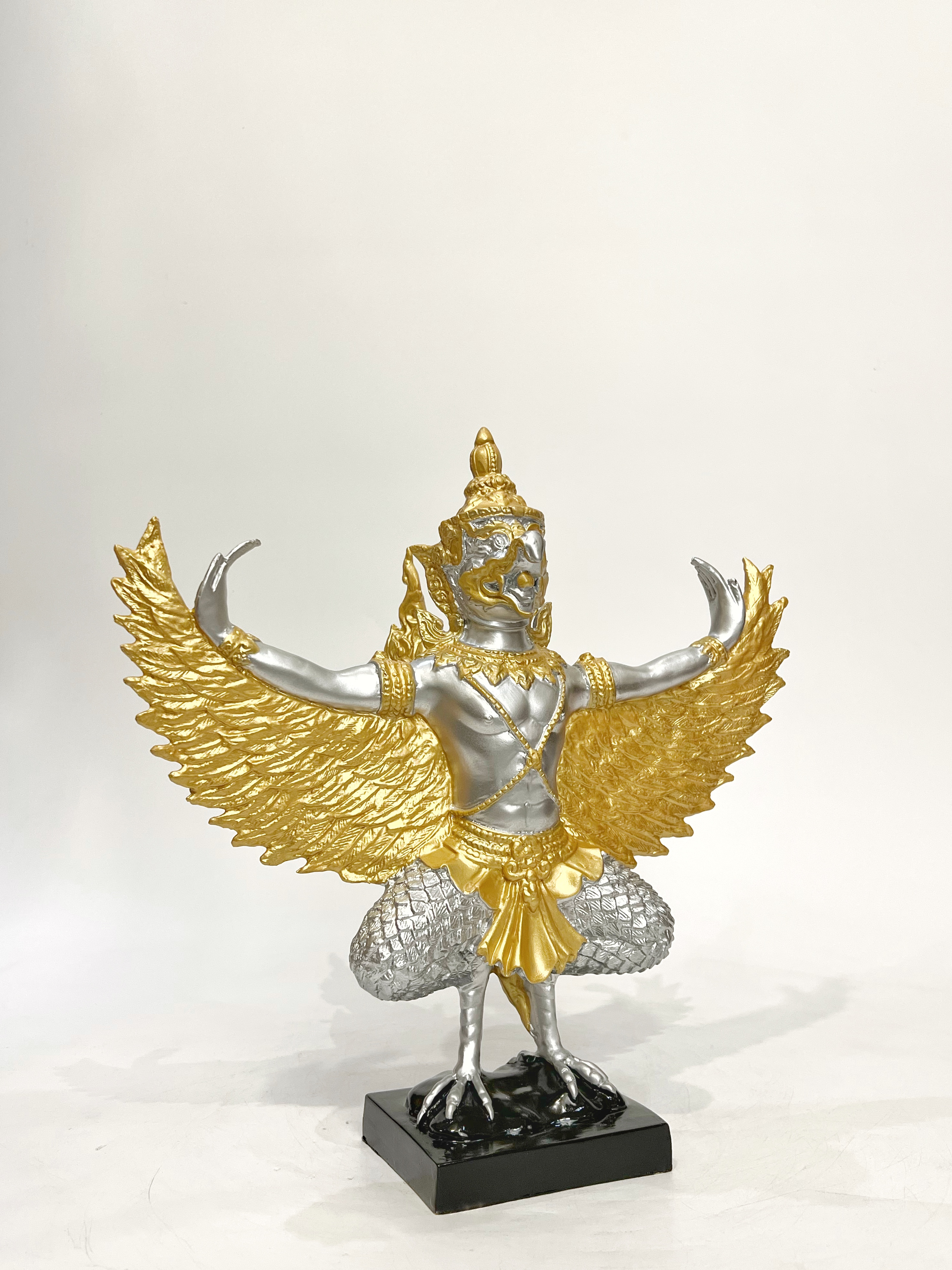 ชุด กษัตริย์แห่งครุฑ 9 พระองค์ หน้าตัก 7 นิ้ว