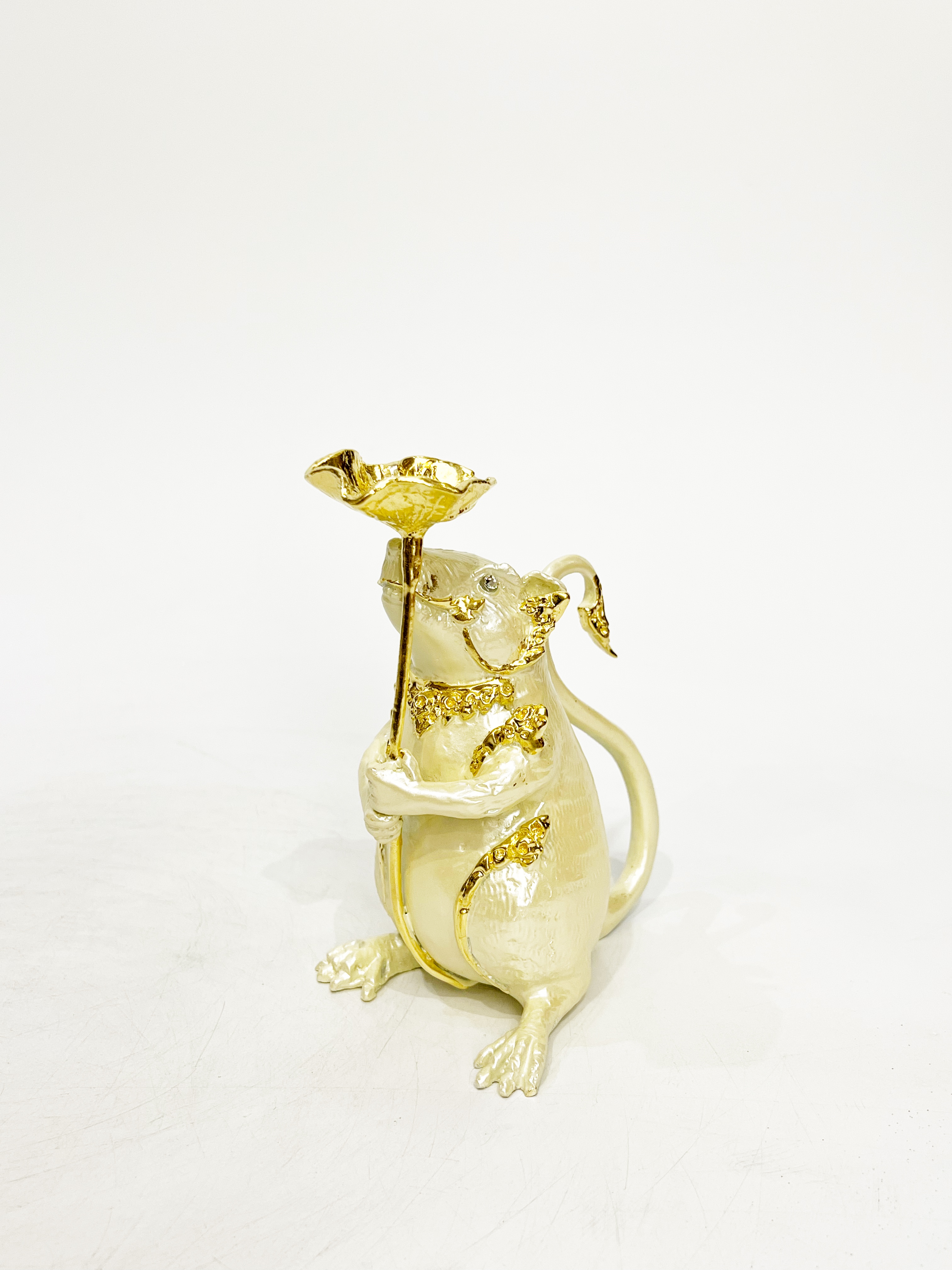 หนูมุสิกะ (ถือใบบัว วางกำยาน)