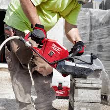 MILWAUKEE รุ่น M18 FCOS230-0G0 เครื่องตัดไร้สายขนาด 9 นิ้ว แรงดัน 18 โวลท์ เครื่องเปล่า