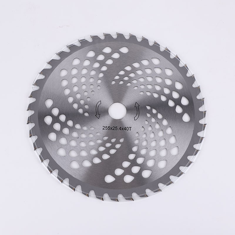 ใบมีดตัดหญ้าวงเดือนขนาด 10 นิ้ว 40 ฟัน ติดเล็บคาร์ไบค์