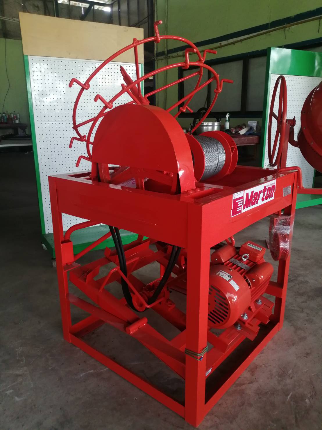 Marton ลิฟท์ยกกระป๋องปูน รุ่นใหญ่