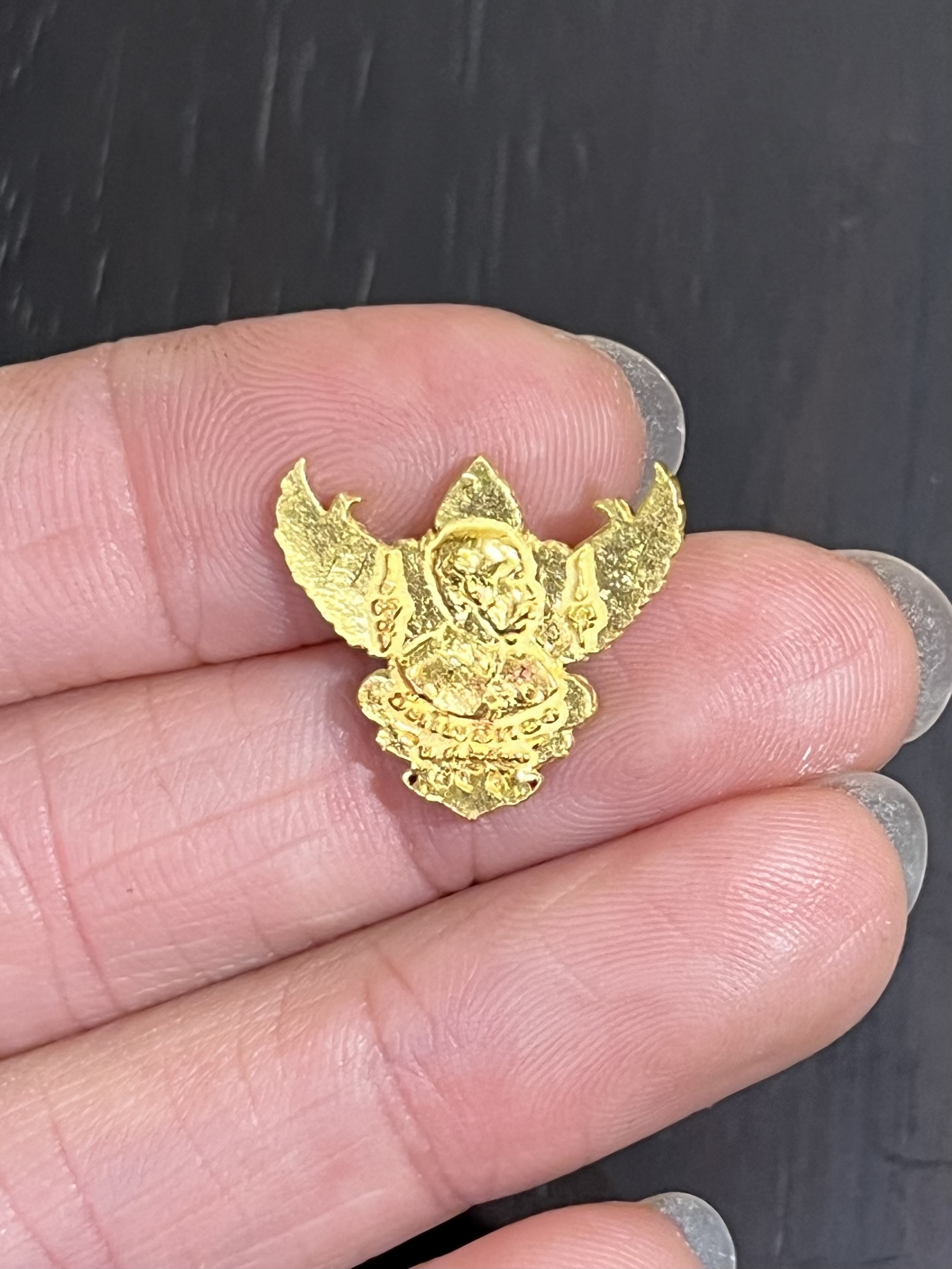 พญาครุฑ รุ่น เปิดขุมทรัพย์ (ทองคำ ลงยา พิมพ์เล็ก)