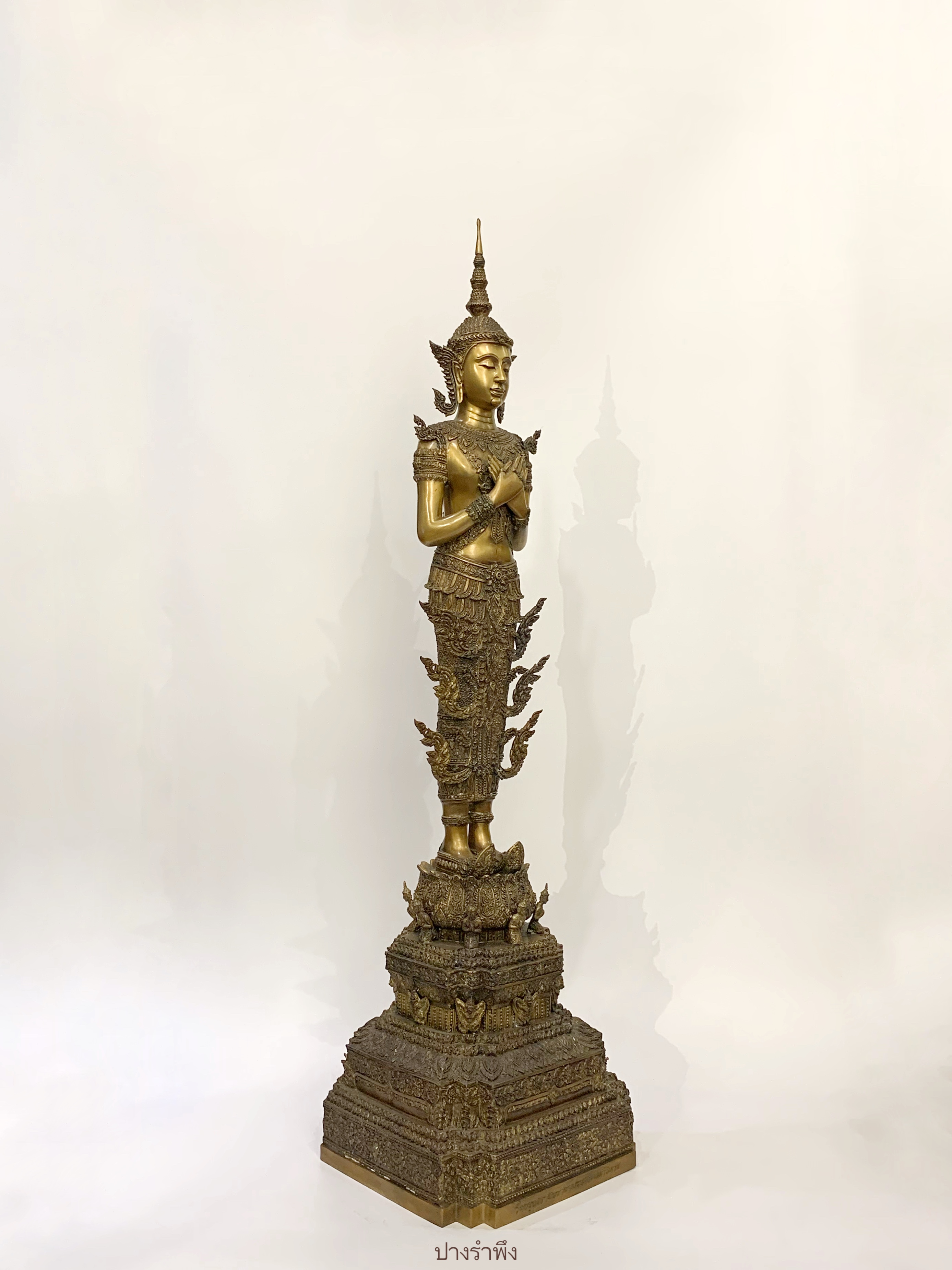 พระพุทธรูป ทรงเครื่องจักพรรดิ์ หน้าตัก 9 นิ้ว (ครบทั้ง 13 ปาง)