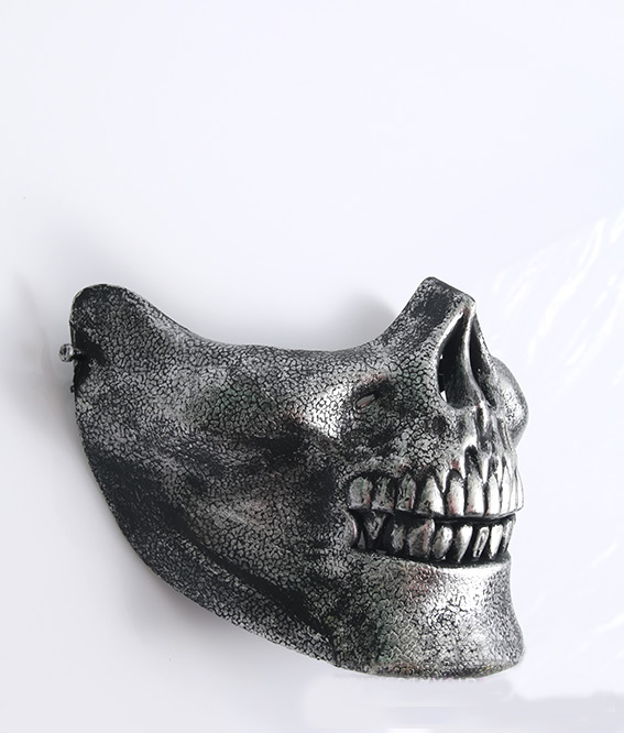 อุปกรณ์แฟนซี หน้ากากแฟนซี ฮาโลวีน - หน้ากาก กระโหลก หน้ากากผี สีเงินครึ่งหน้า