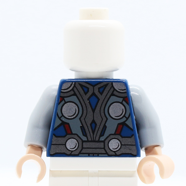 Armor with Silver Circles Pattern (Thor) / Light Bluish Gray Arms / Light Nougat Hands