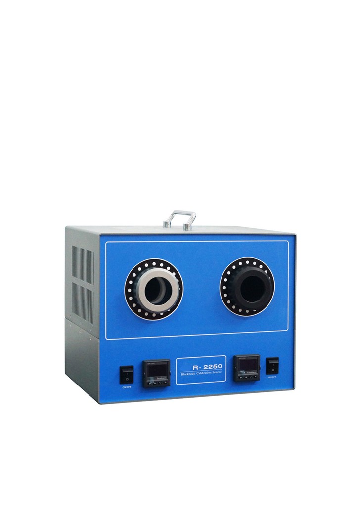 Baluntech BL675D เครื่องสอบเทียบเครื่องวัดอุณหภูทออินฟราเรดแบบเป้าคู่ ขนาดเป้าอุณหภูมิขนาด 65 มิลลิเมตร ย่านอุณหภูมิ -15°C ถึง +600°C