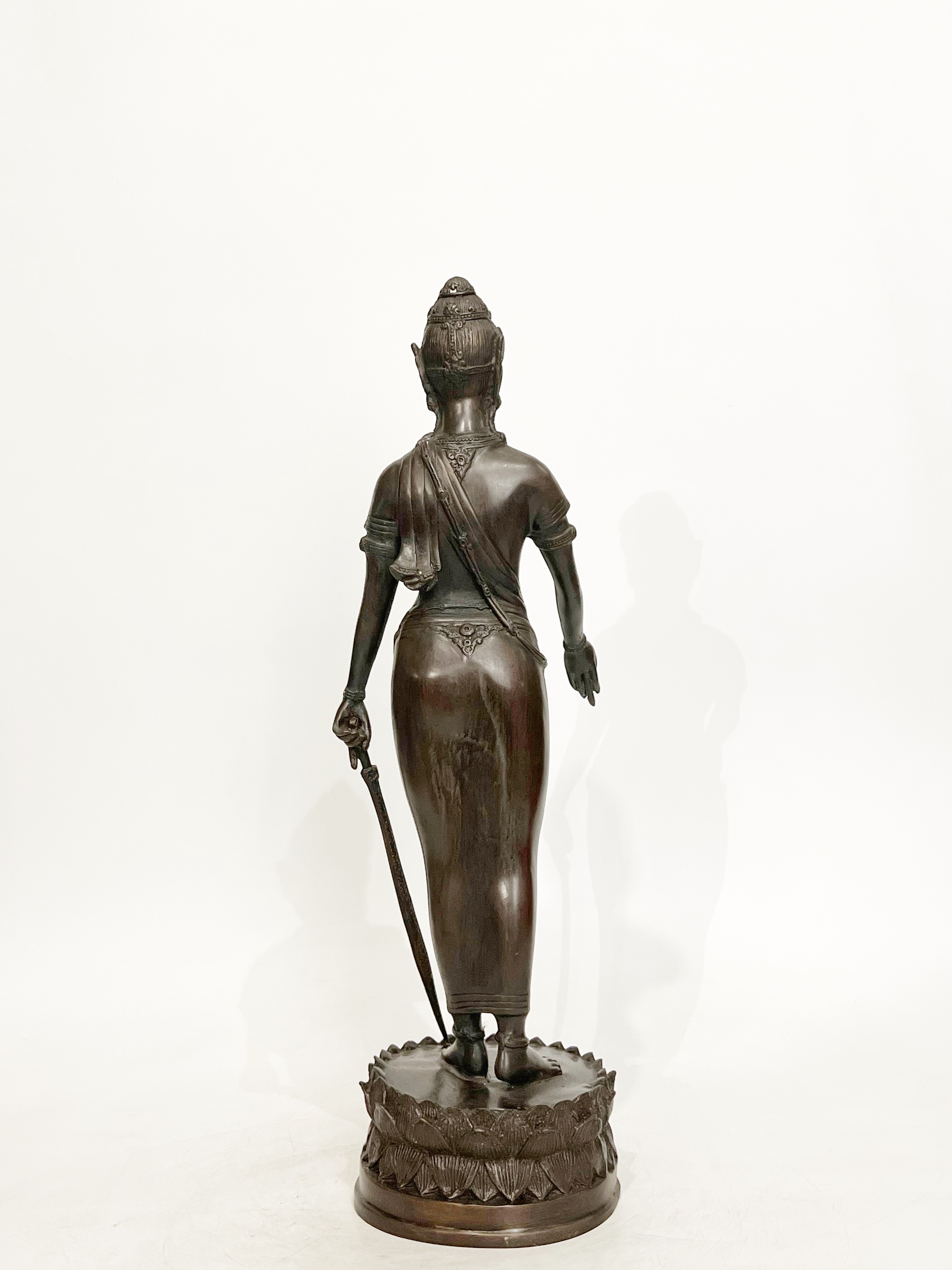 พระนางจามเทวี หน้าตัก 9 นิ้ว