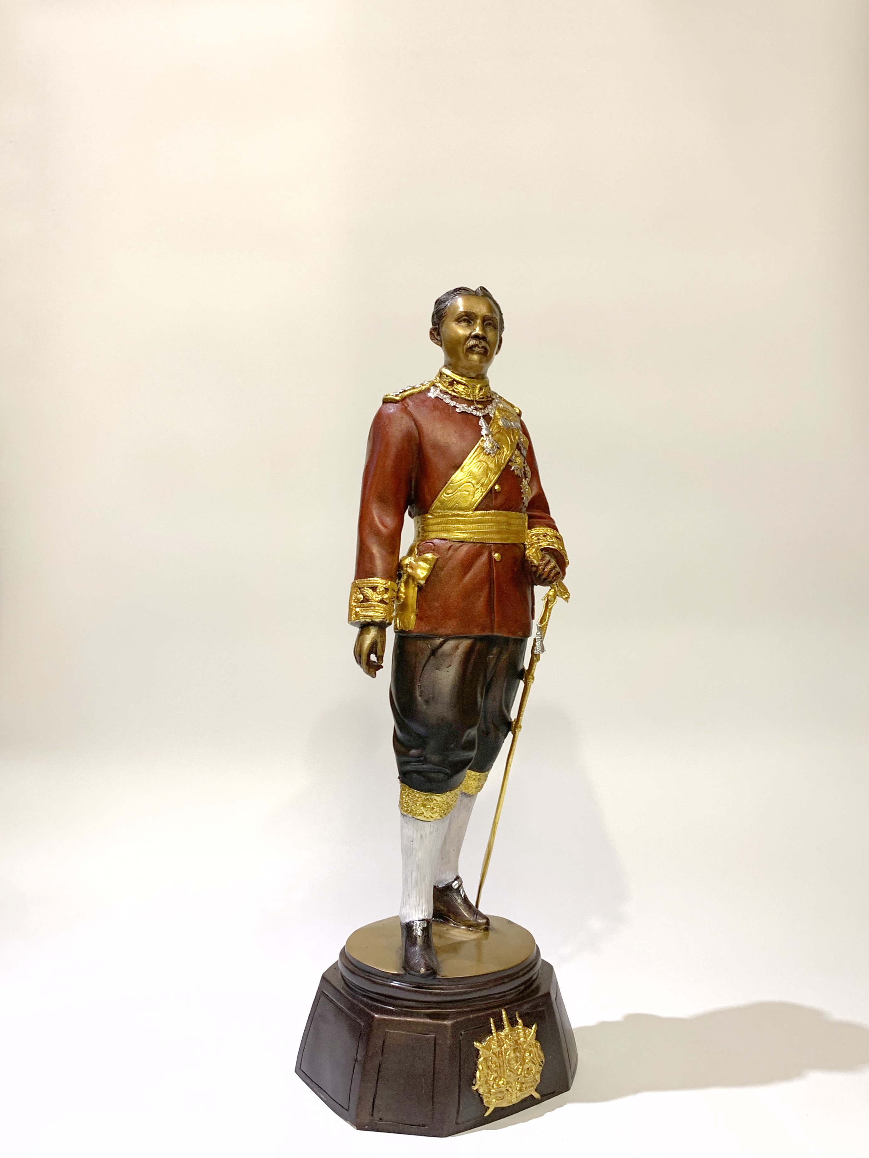 รัชกาลที่ 5 หน้าตัก 9 นิ้ว