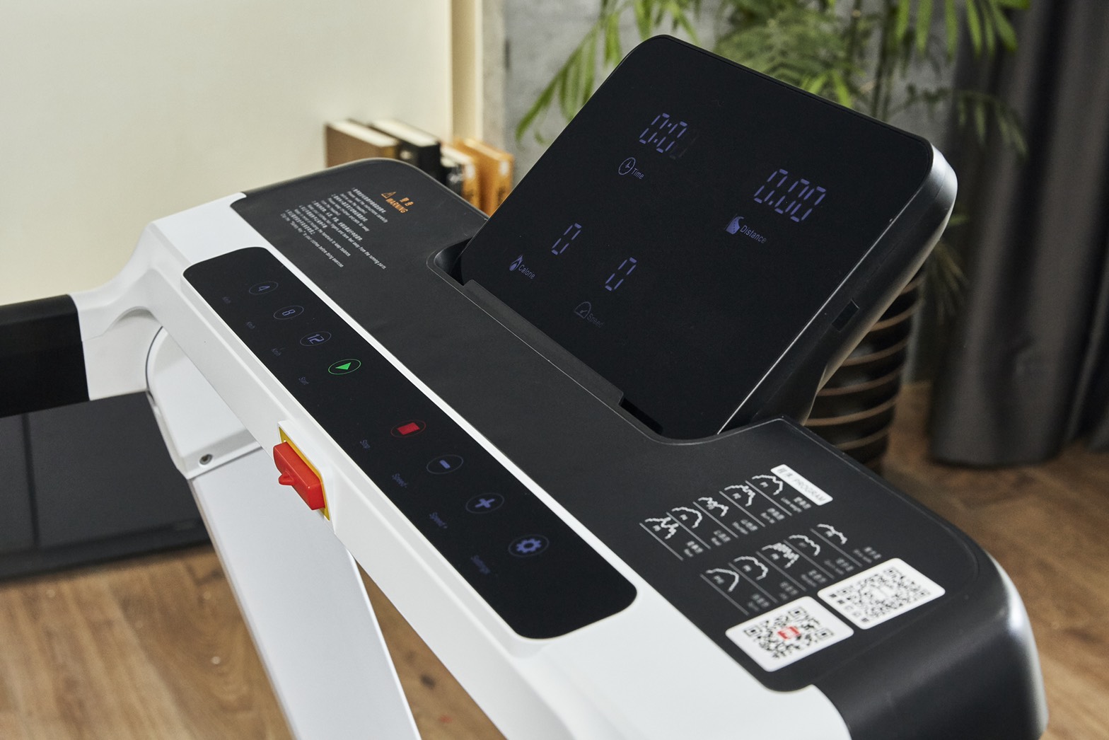 ลูวิ่งไฟฟ้ามอเตอร์3.5แรงม้า T60 World master fitness เล่นAPP ZWIFTได้รับน้ำหนักได้135KG