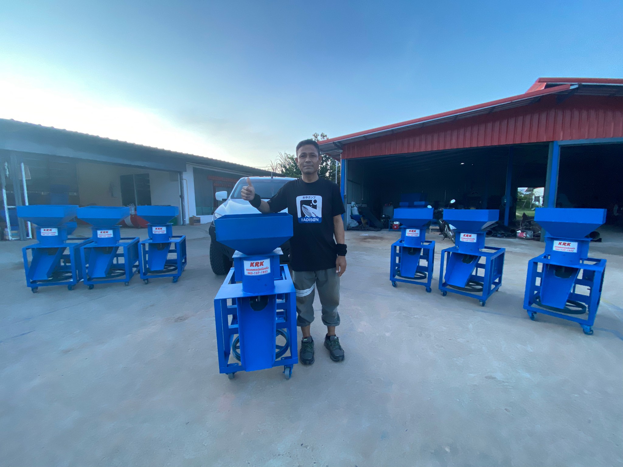 เครื่องอัดเม็ดรุ่นใหม่ รุ่นKRK-6 ราคา 15500 บาท เครื่องเปล่า อัตรการผลิต 200-400 โล ต่อชั่วโมง
