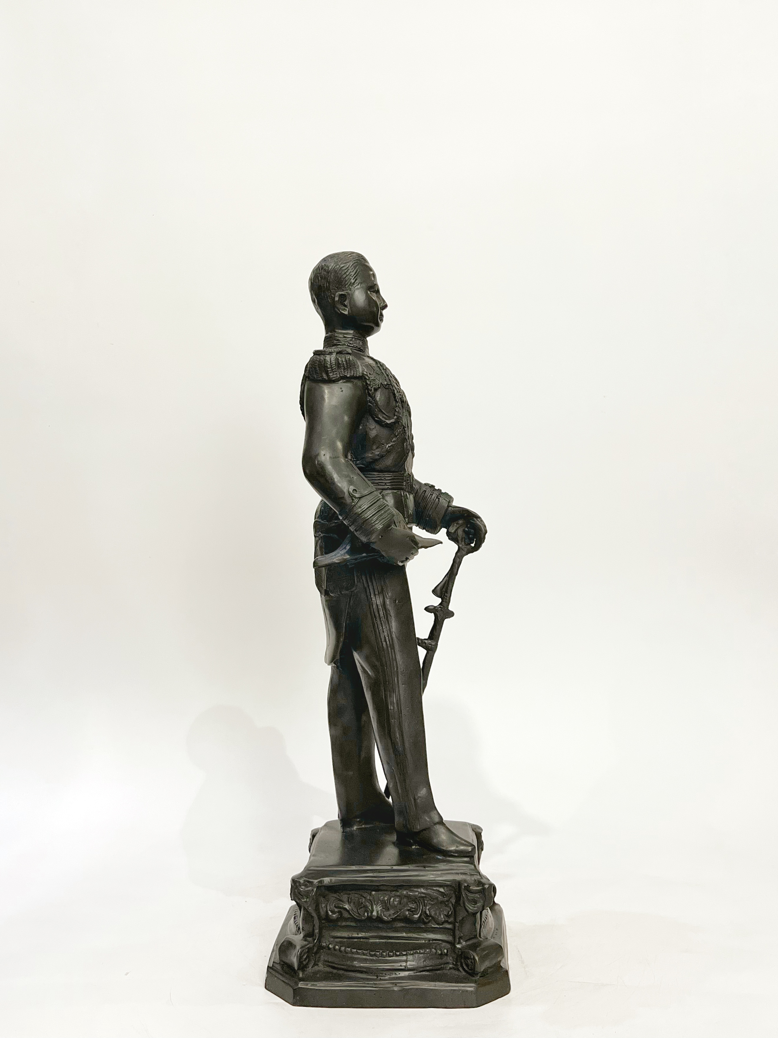 เสด็จเตี่ย กรมหลวงชุมพร หน้าตัก 9 นิ้ว