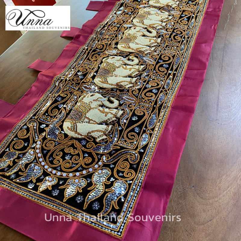 ผ้าปักช้าง แขวนผนัง แนวนอน ช้าง 5 ตัว ปักมุก และเลื่อม งานฝีมือพม่า elephant hand embroidery wall-hanging Myanmar