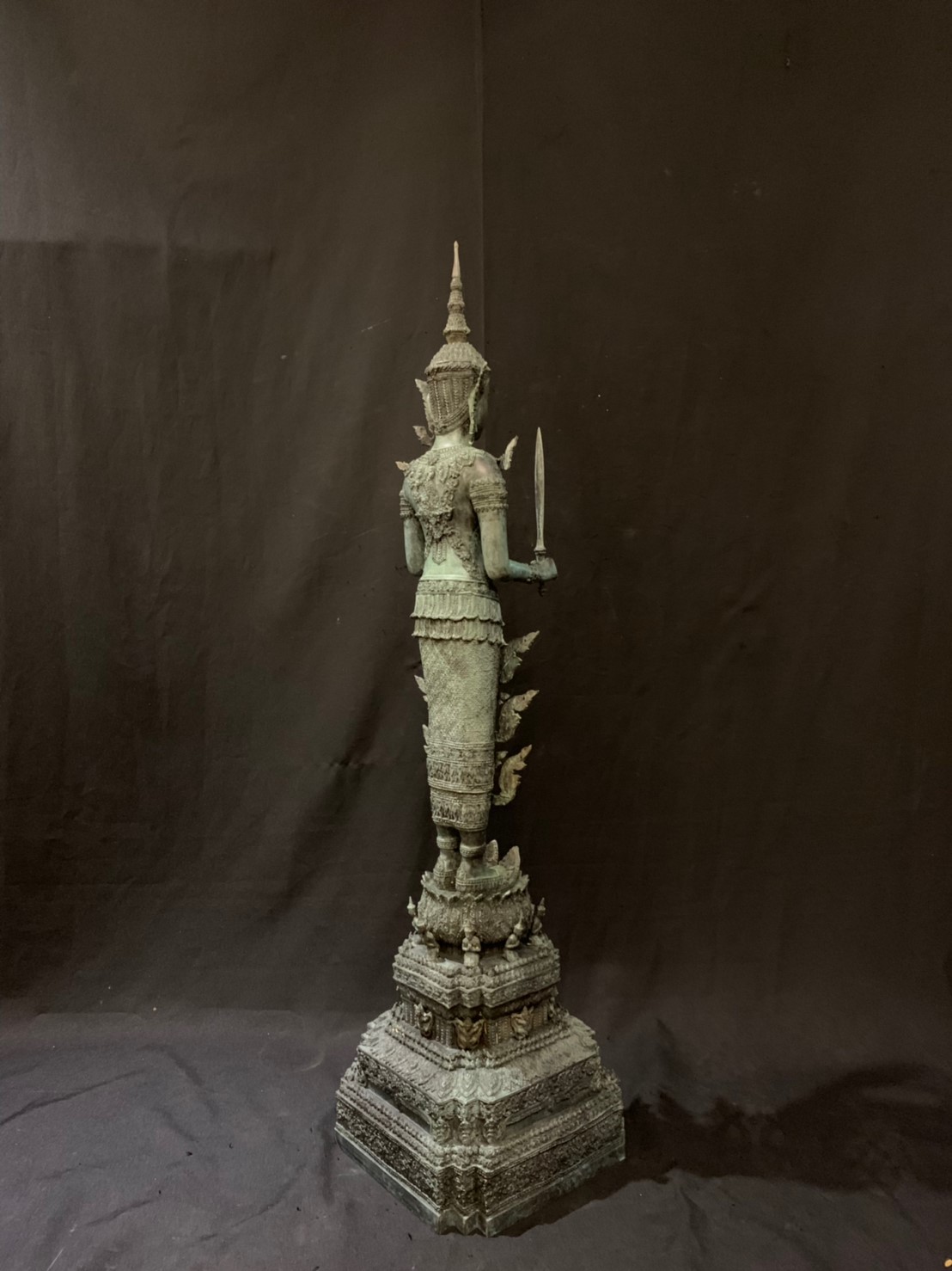 พระสยามเทวาธิราช ทรงเครื่องจักรพรรดิ์ หน้าตัก 9 นิ้ว