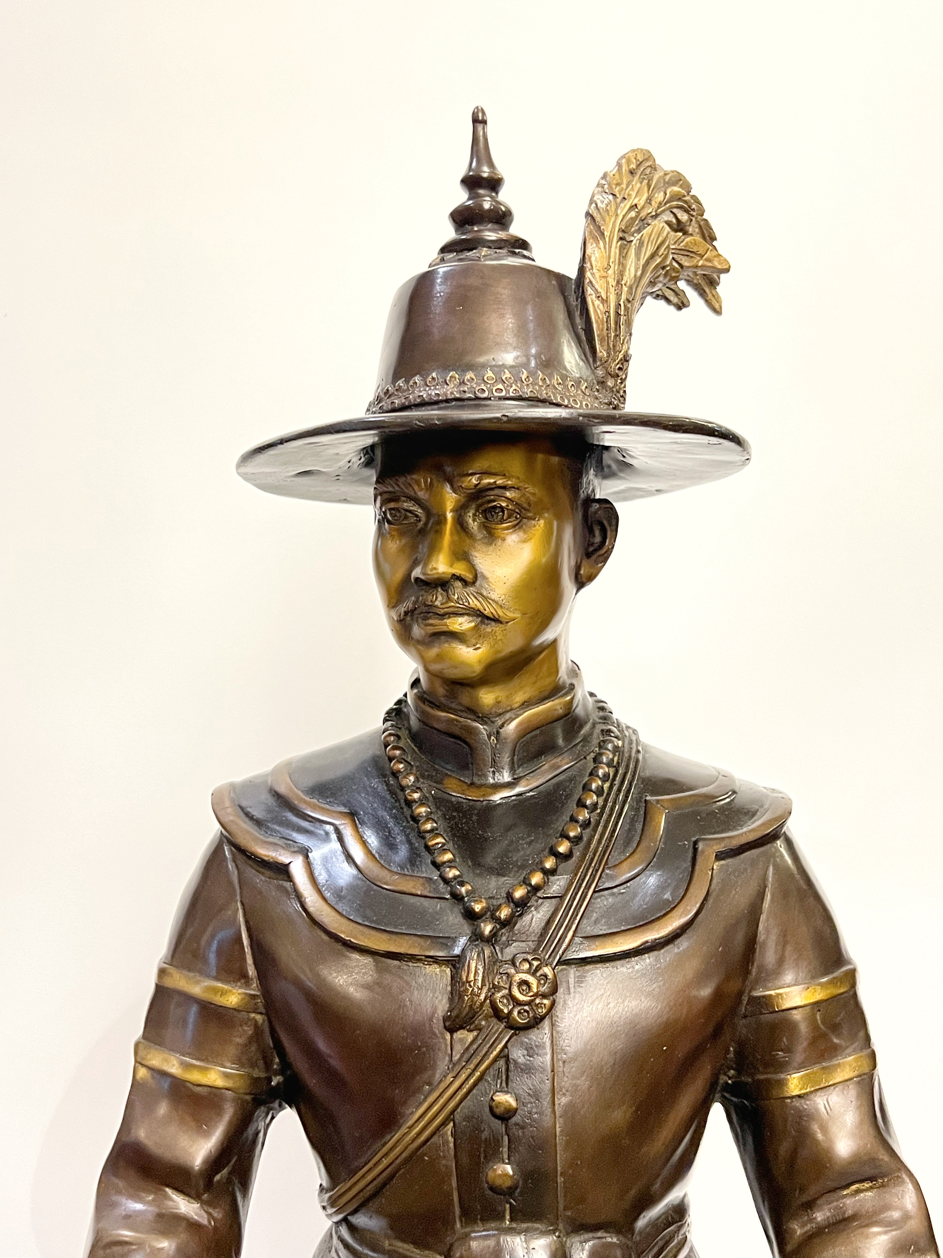 สมเด็จพระเจ้าตากสินมหาราช นั่งบัลลังก์ หน้าตัก 14 นิ้ว