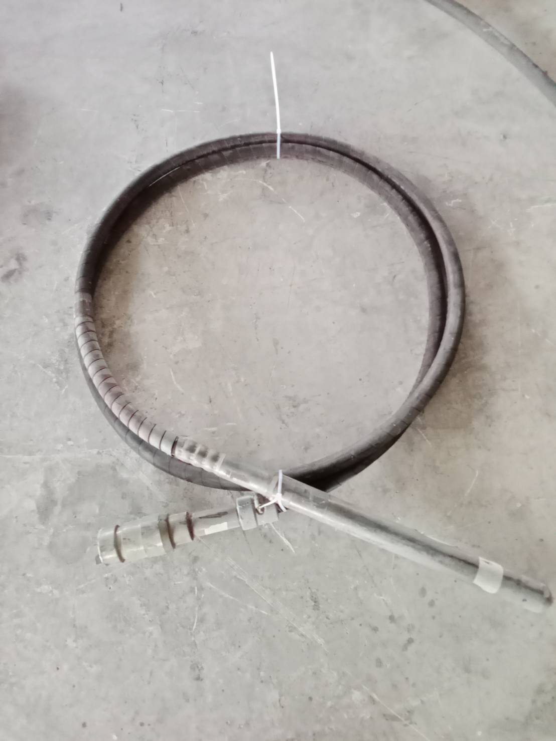 "สายจี้ปูน KINGDON 2/6 m/gm. GM 2*6 m."