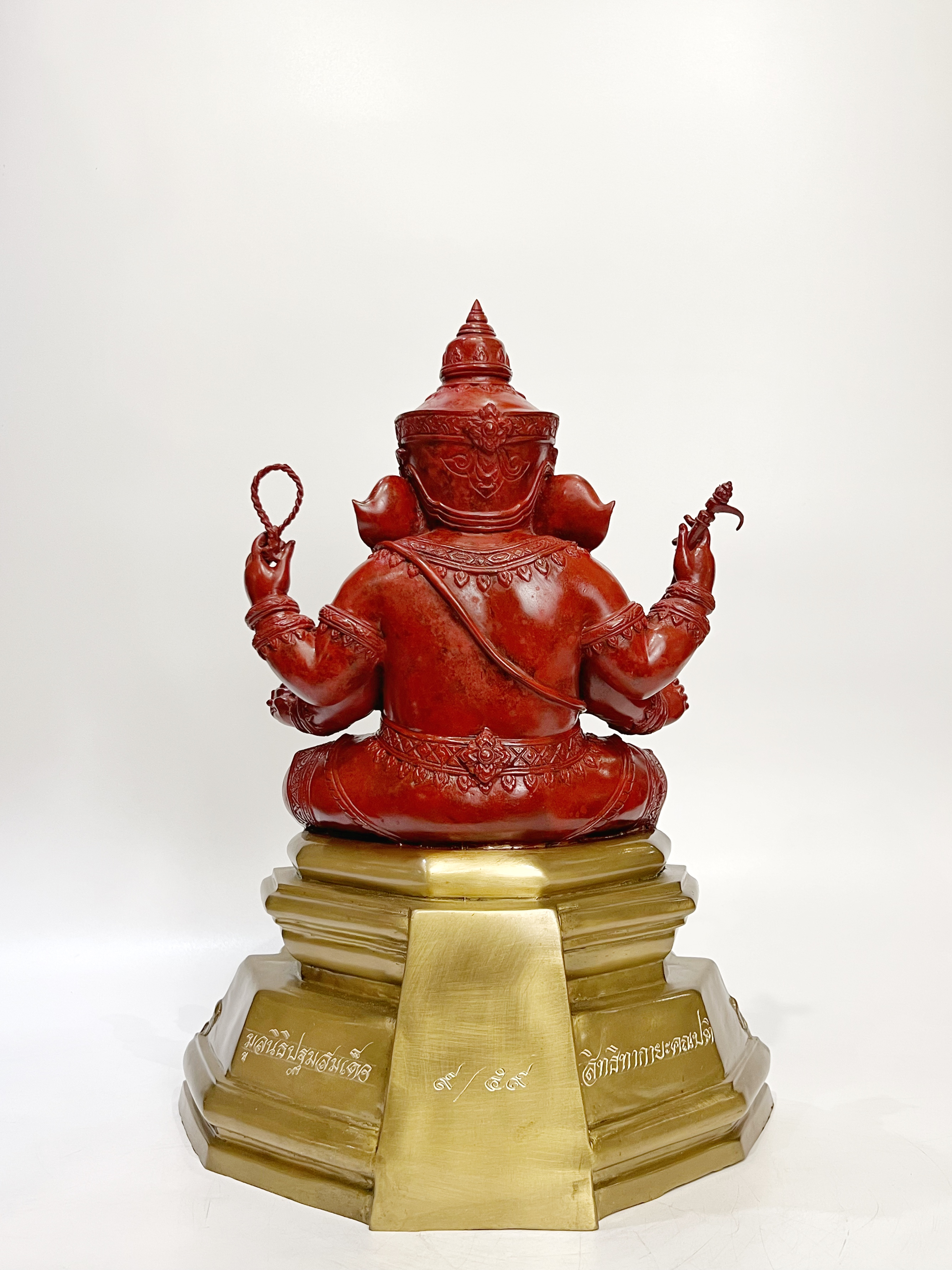 พระพิฆเนศ : พระสิทธิทากายะคณปติ หน้าตัก 9 นิ้ว (หมายเลข 9)