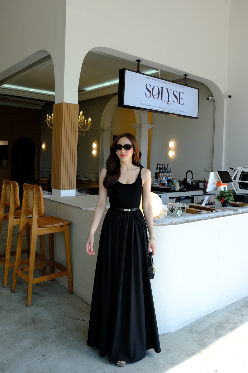 Bellie Dress *รอบนี้ปรับลดความยาวลง3“นะคะ เดรสยาวสายเดี่ยวทรงสวย มีความสลิมช่วงบน(ผ้ายืด) ช้วงล่างพริ้วสวย(ผ้าไม่ยืด) แถมเข็มขัด thitiya