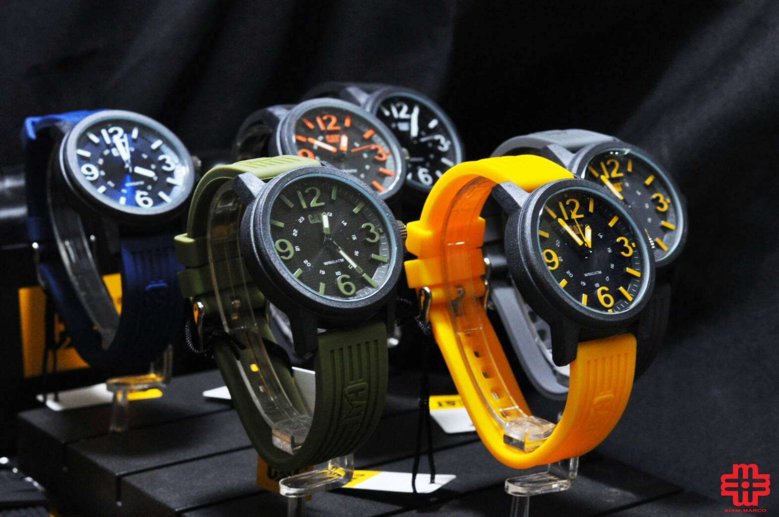 CAT Watches LF.111.23.133 Groovy Black / Military Green Caterpillar watches