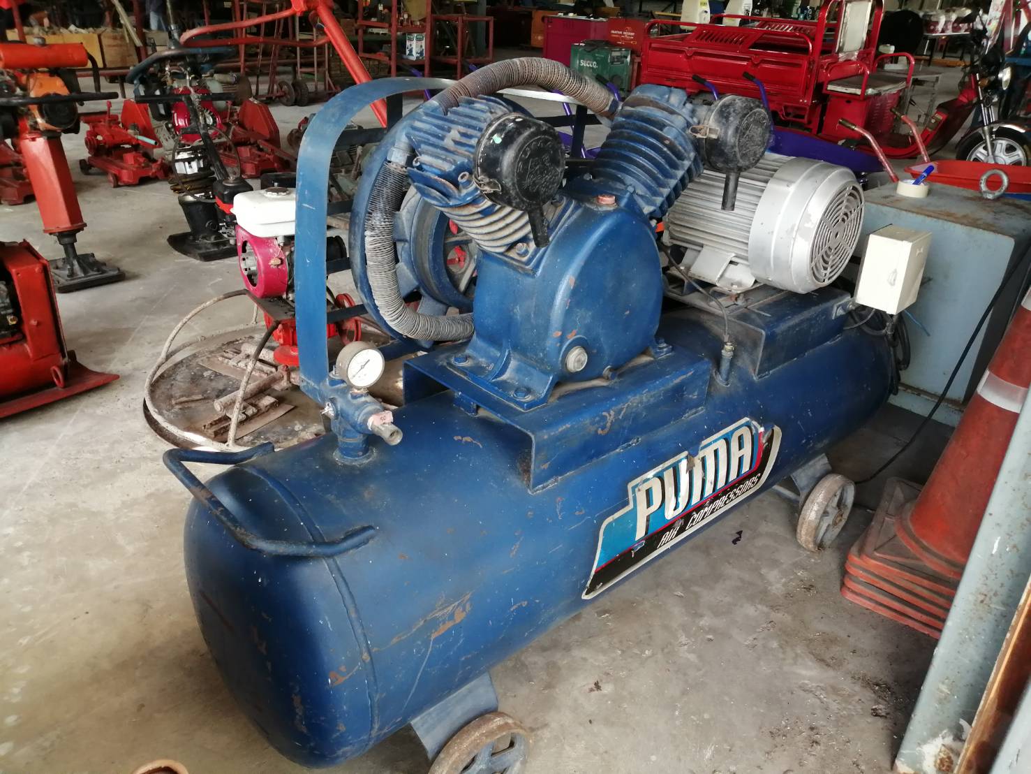 ปั้มลมพูม่า 3 สาย 7.5 HP เก่า (สีน้ำเงิน)